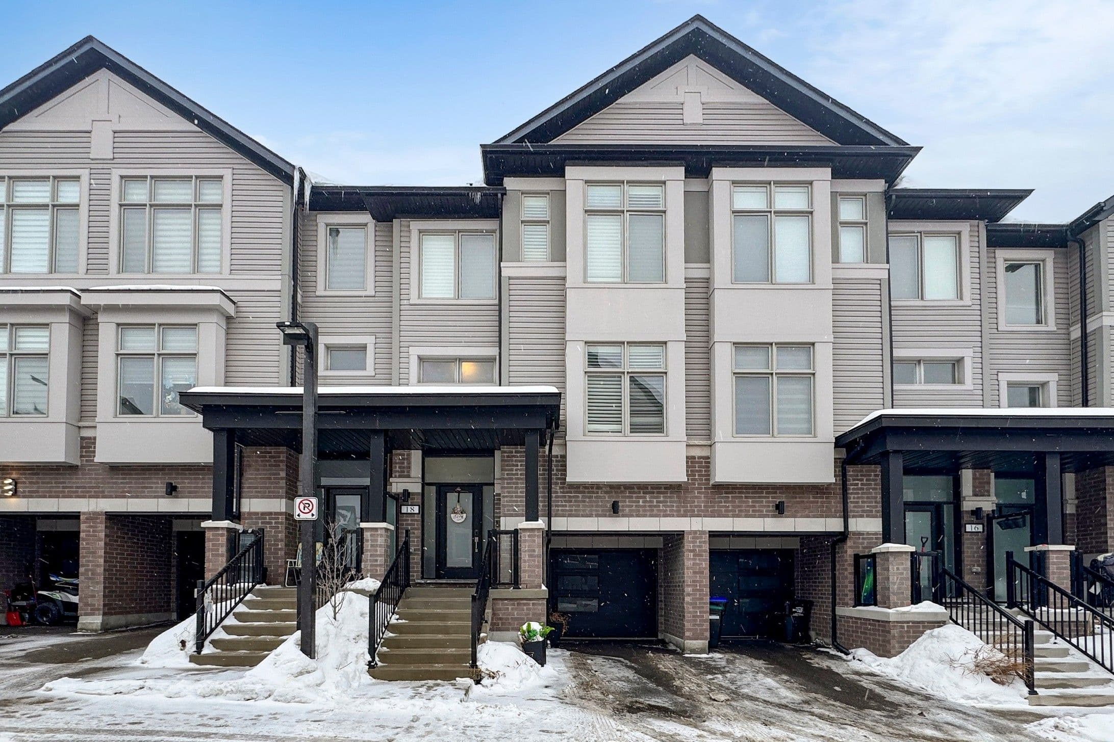 18 Totten Trail, New Tecumseth, ON L0G 1W0