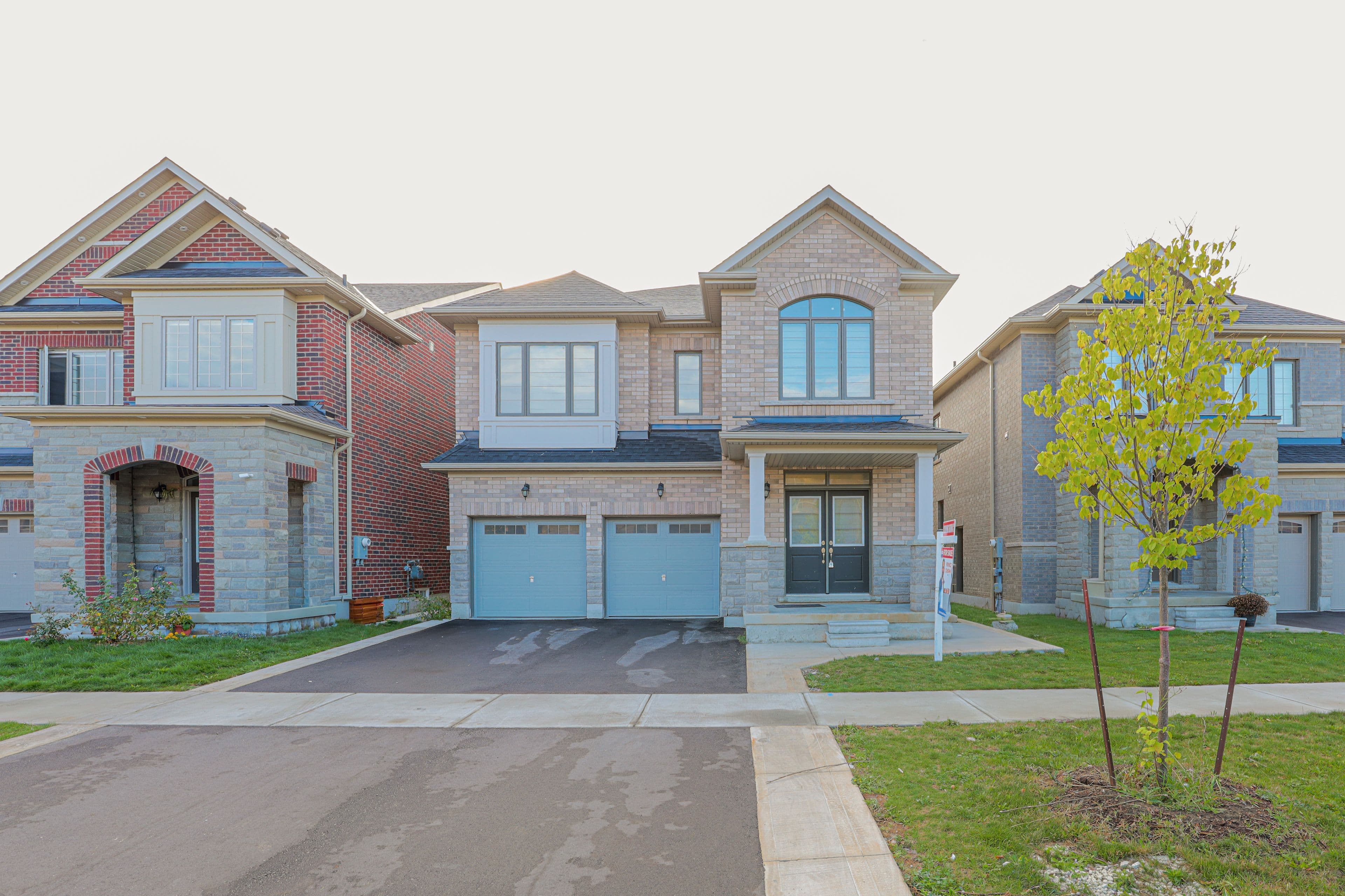 379 Valleyway Drive, Brampton, ON L6X 5S7