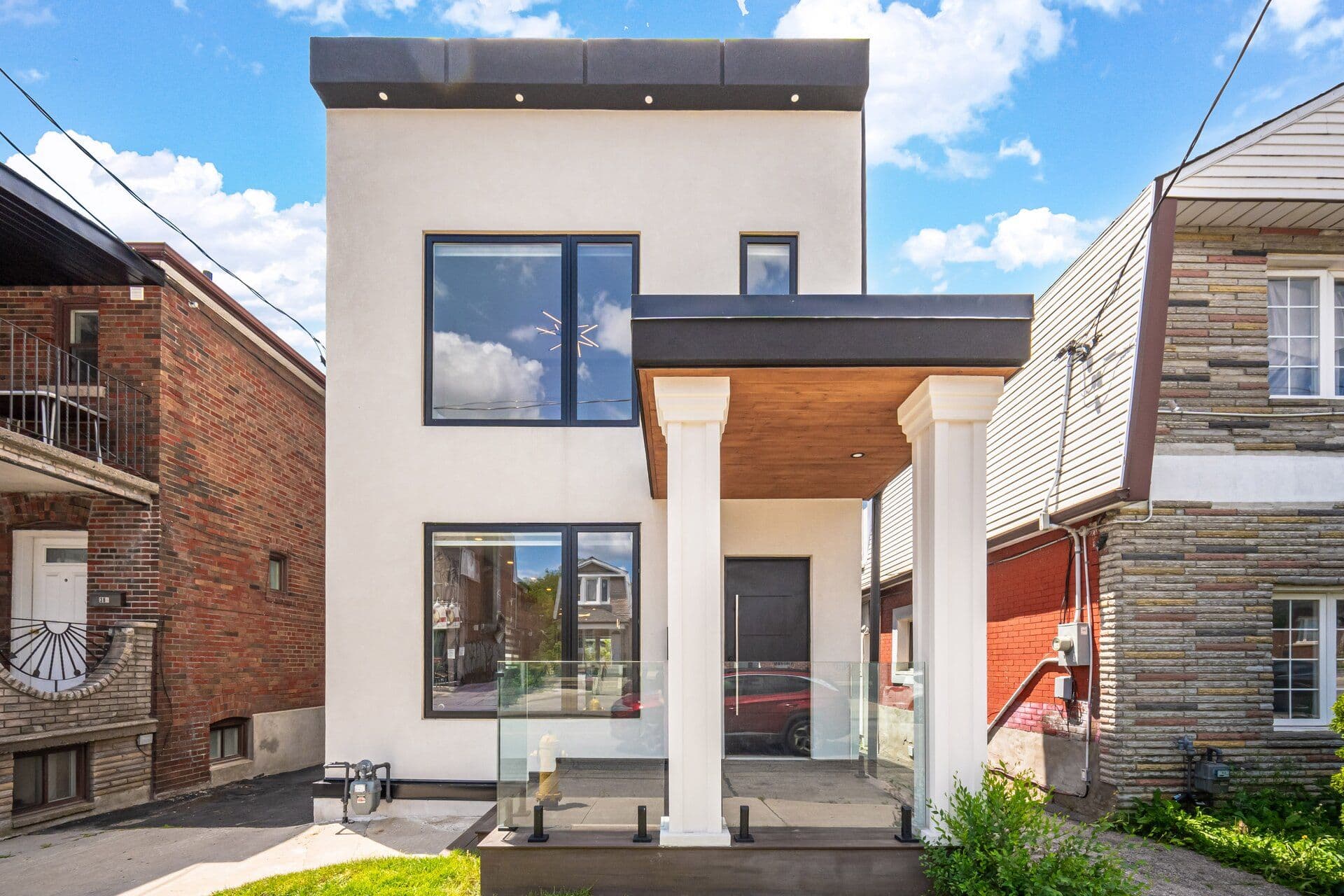 388 Oakwood Avenue Upper, Toronto C03, ON M6E 2W3