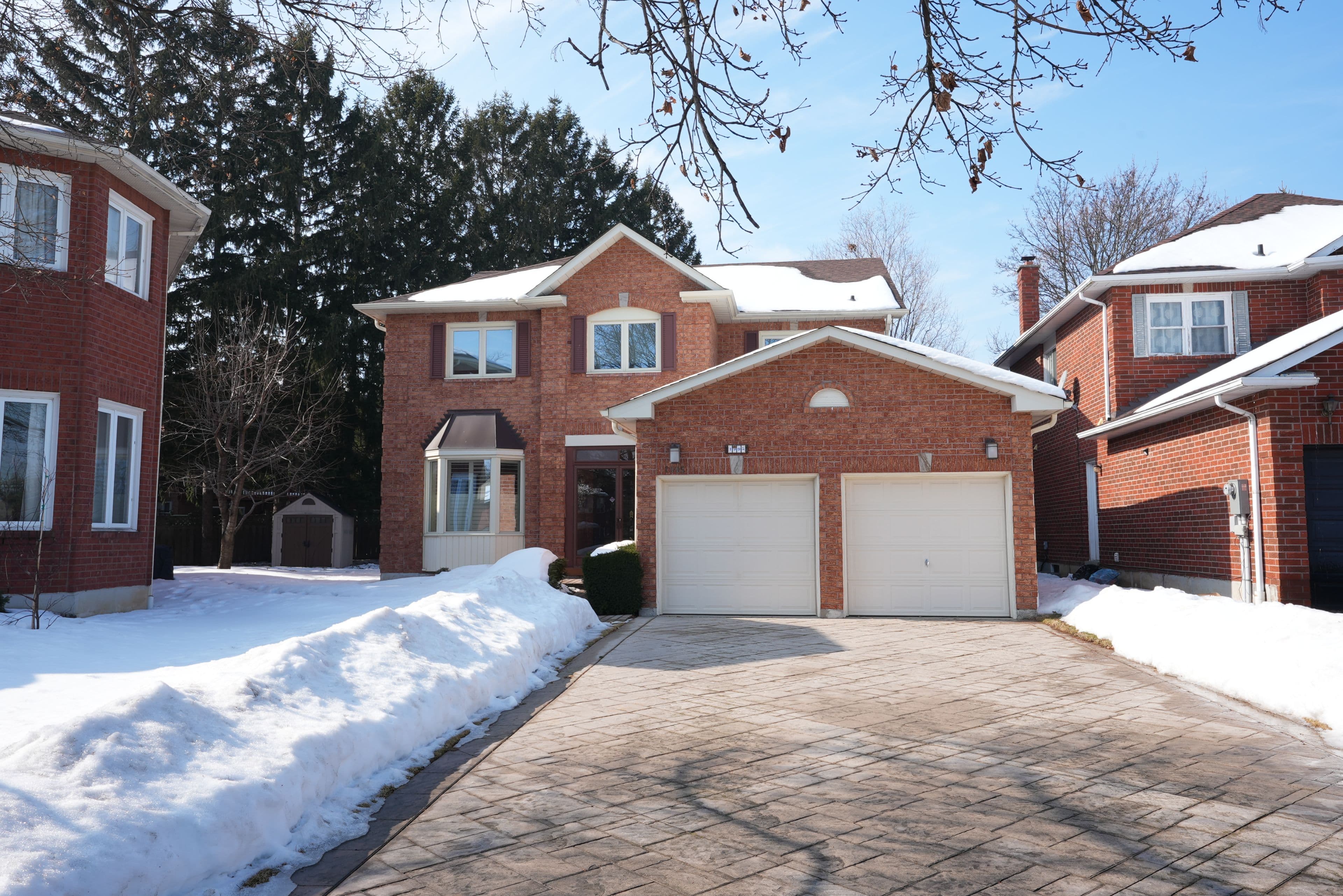 1995 Pitagora Court, Mississauga, ON L5K 2M4