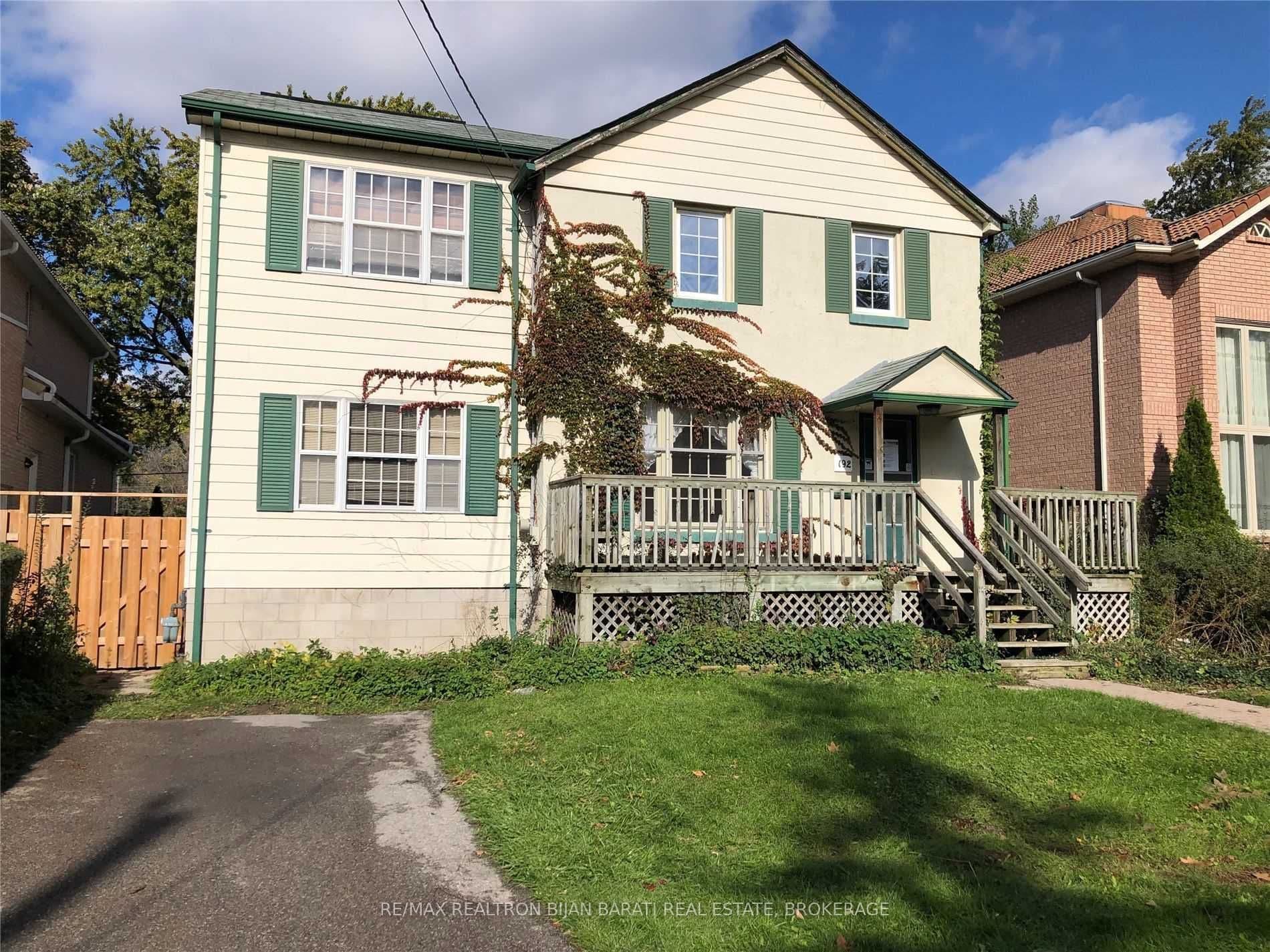 192 Parkview Avenue, Toronto C14, ON M2N 3Y8