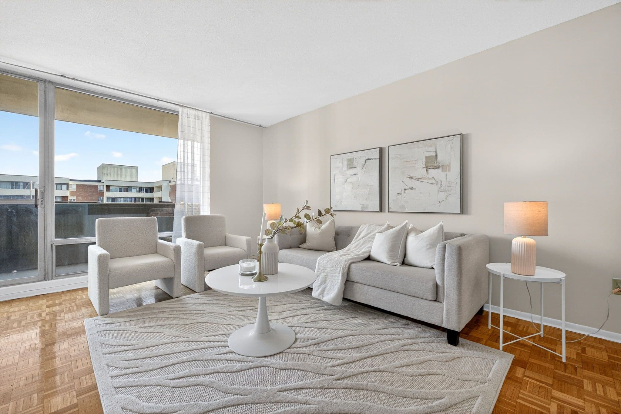 1 Massey Square 2903, Toronto E03, ON M4C 5L4