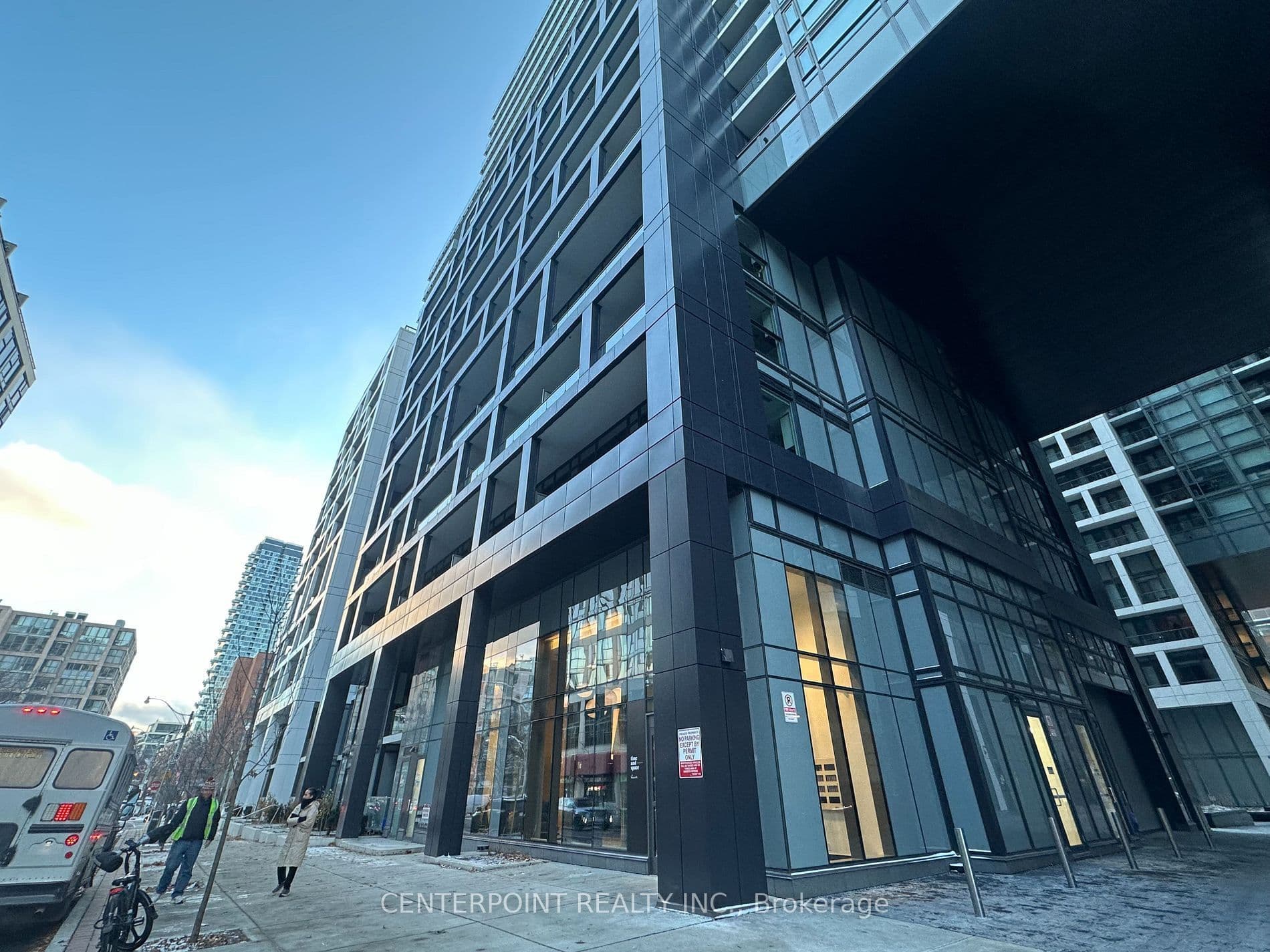 60 Princess Street 338 SE, Toronto C08, ON M5A 2C7