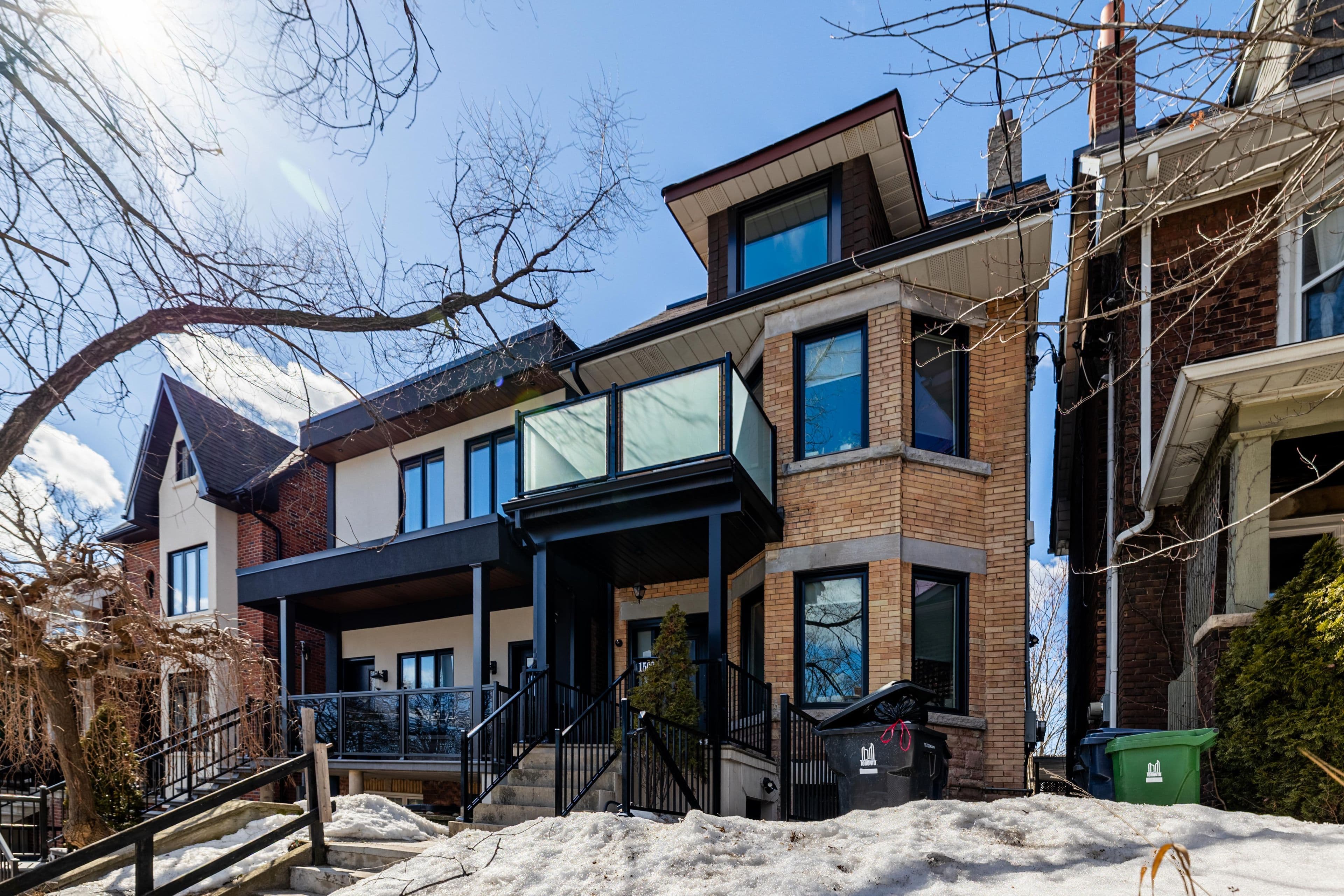 1502 Dufferin Street 3rd Flr, Toronto W02, ON M6H 3L4