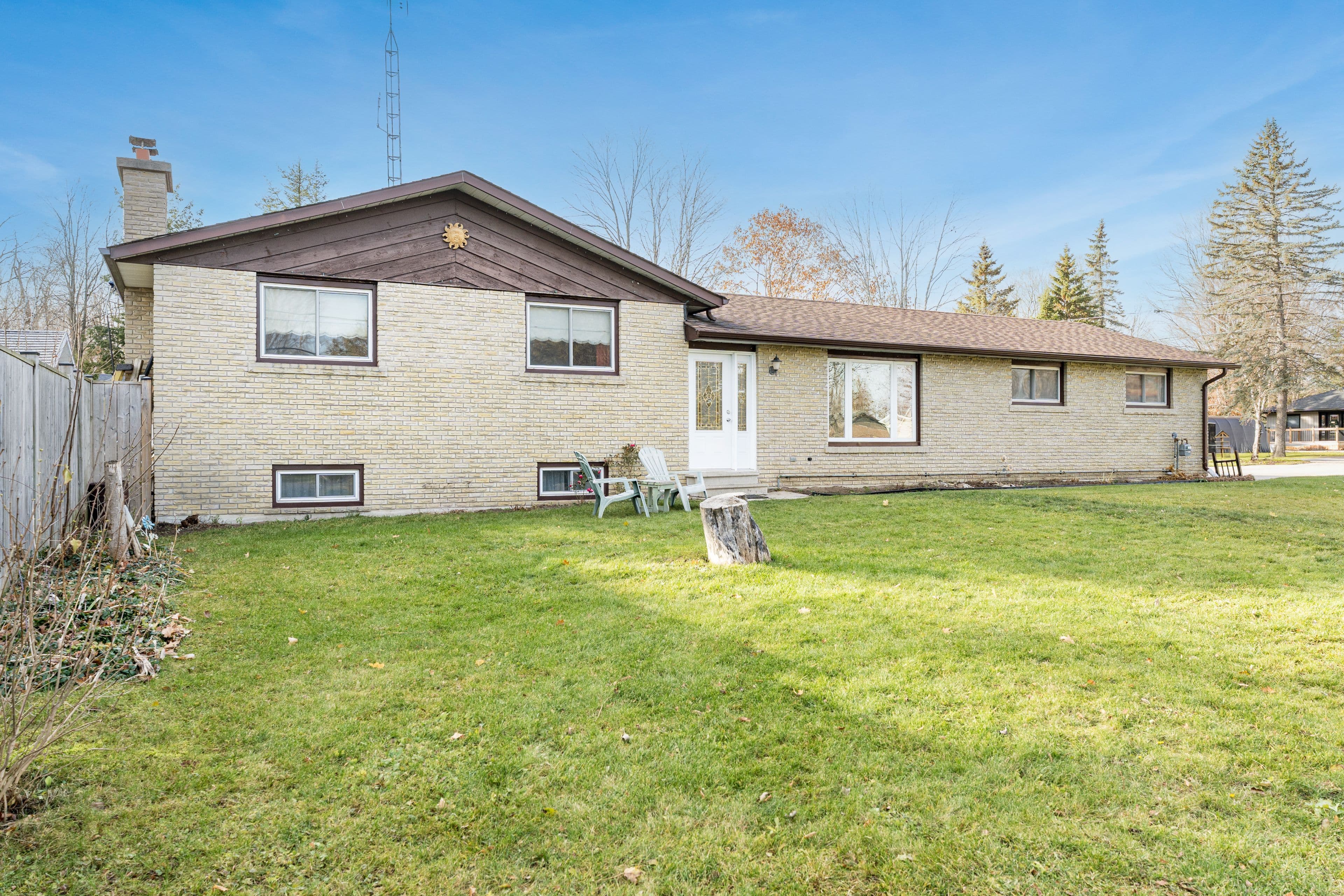 807 Cook Street, Innisfil, ON L9S 2J1
