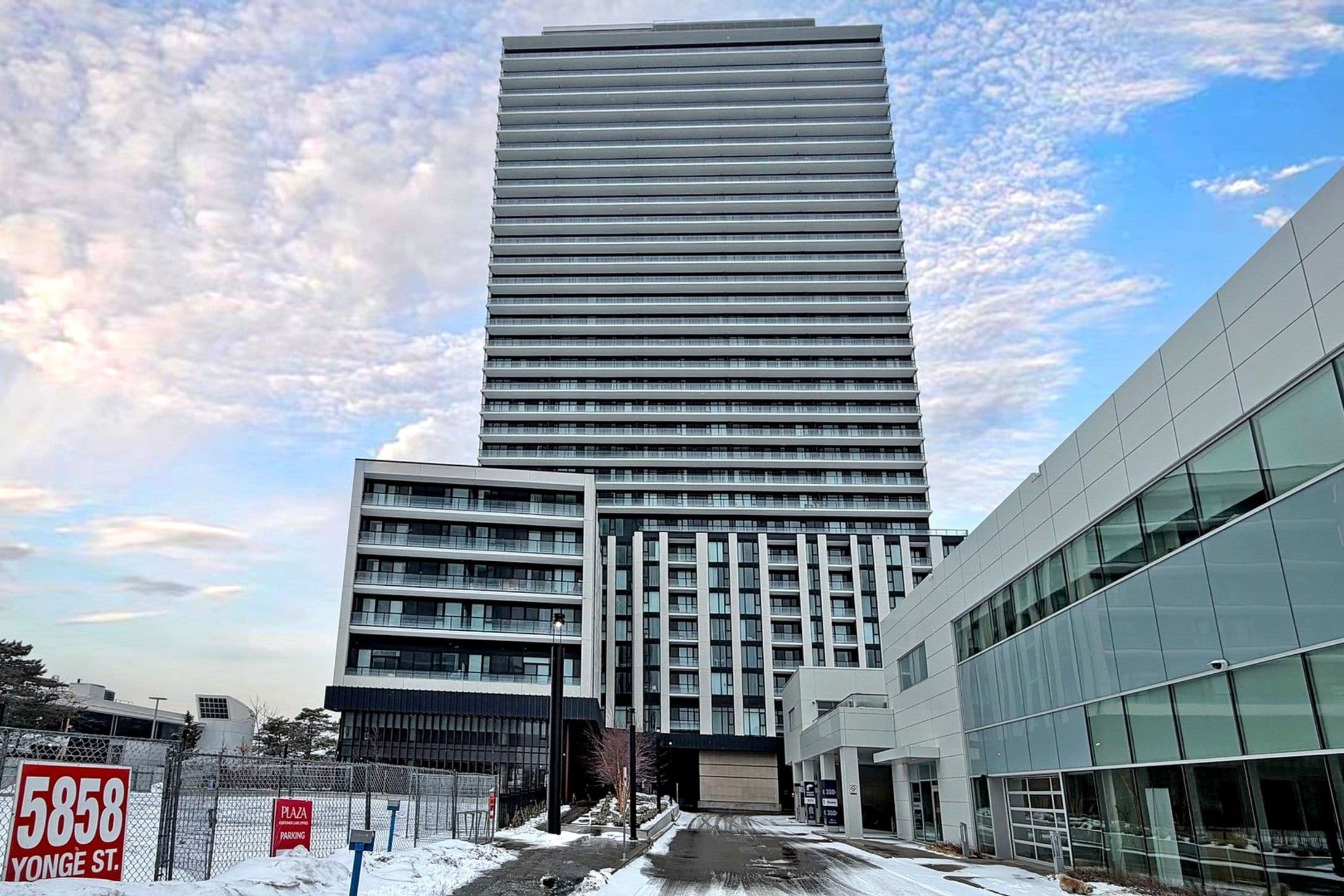 5858 Yonge Street 2315, Toronto C07, ON M2M 0C6