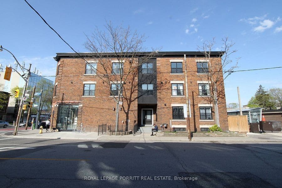 254 Armadale Avenue #1, Toronto W02, ON M6S 3X4
