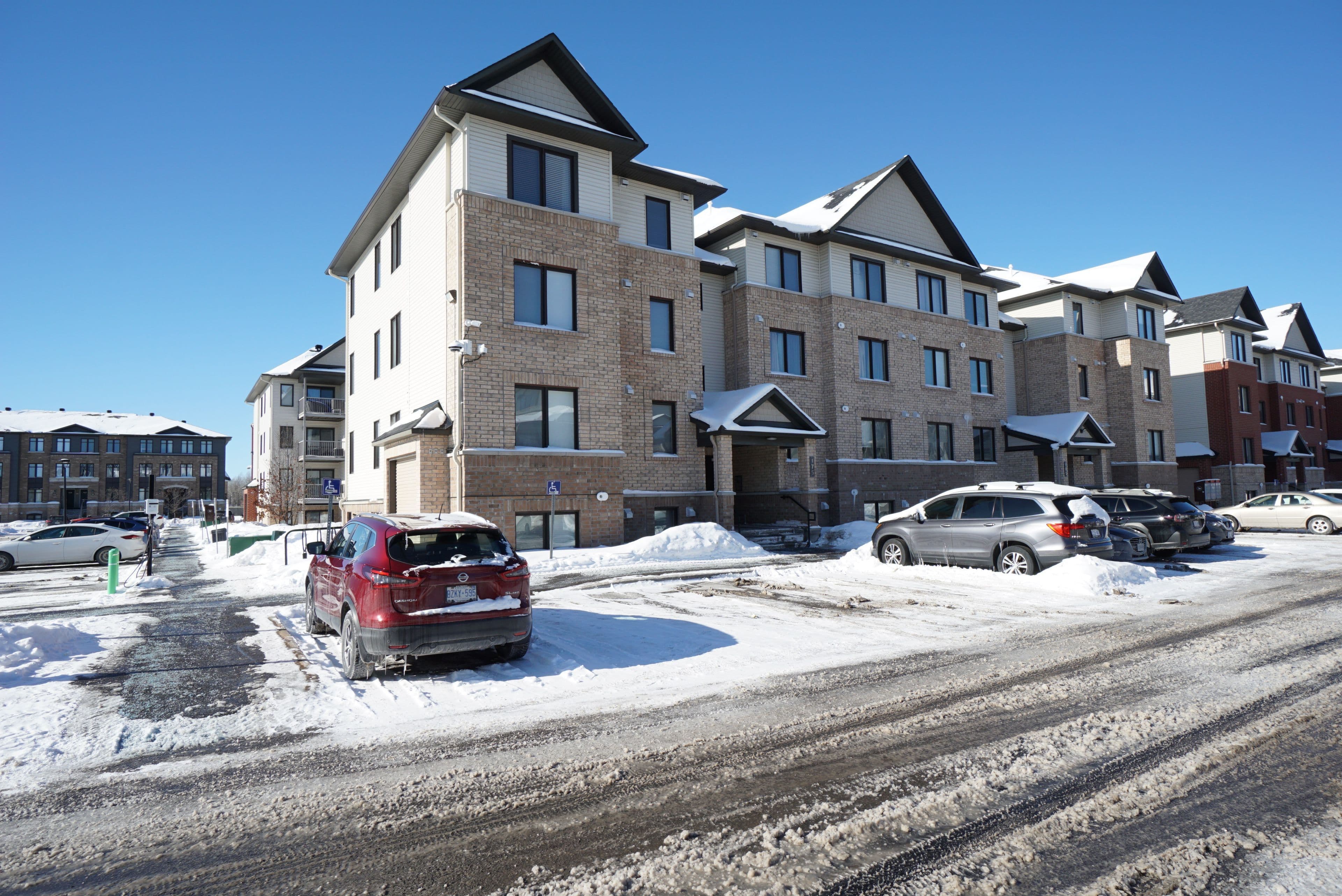 175 Bluestone Private 1, Orleans - Cumberland and Area, ON K4A 0X7