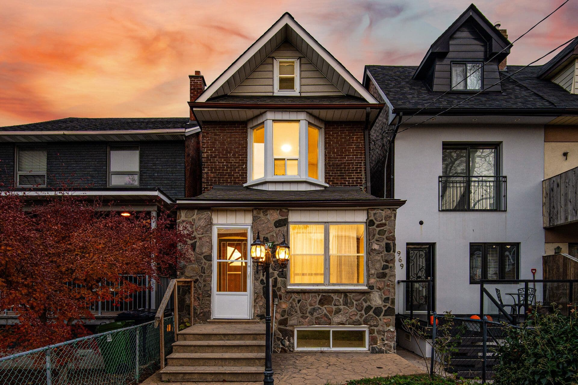 971 Saint Clarens Avenue, Toronto W03, ON M6H 3X8