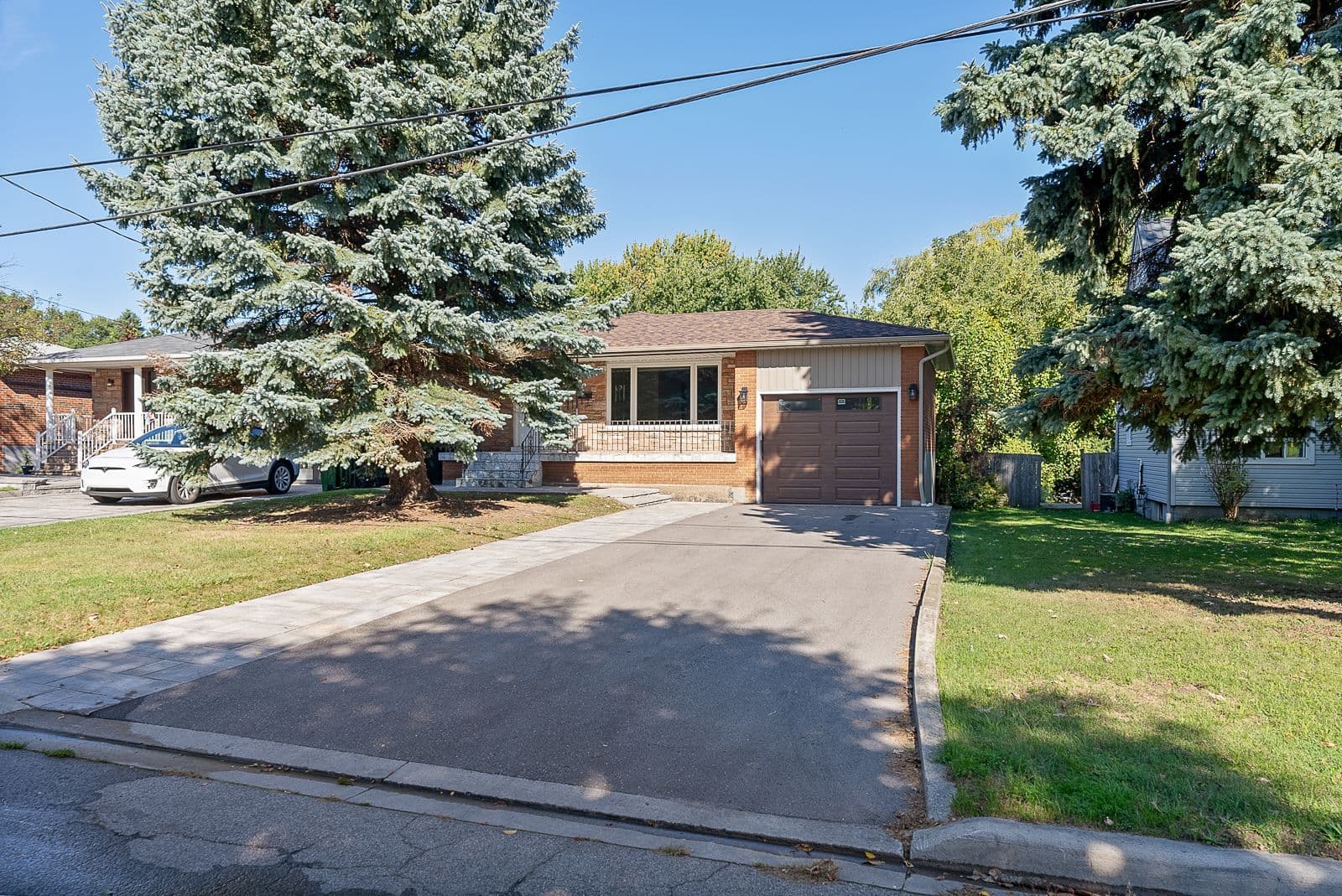 32 Gatesview Avenue Upper, Toronto E08, ON M1J 3G5