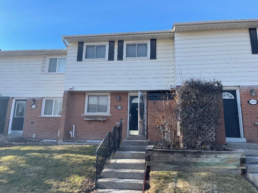 2101 Marine Drive, Oakville, ON L6L 1B8