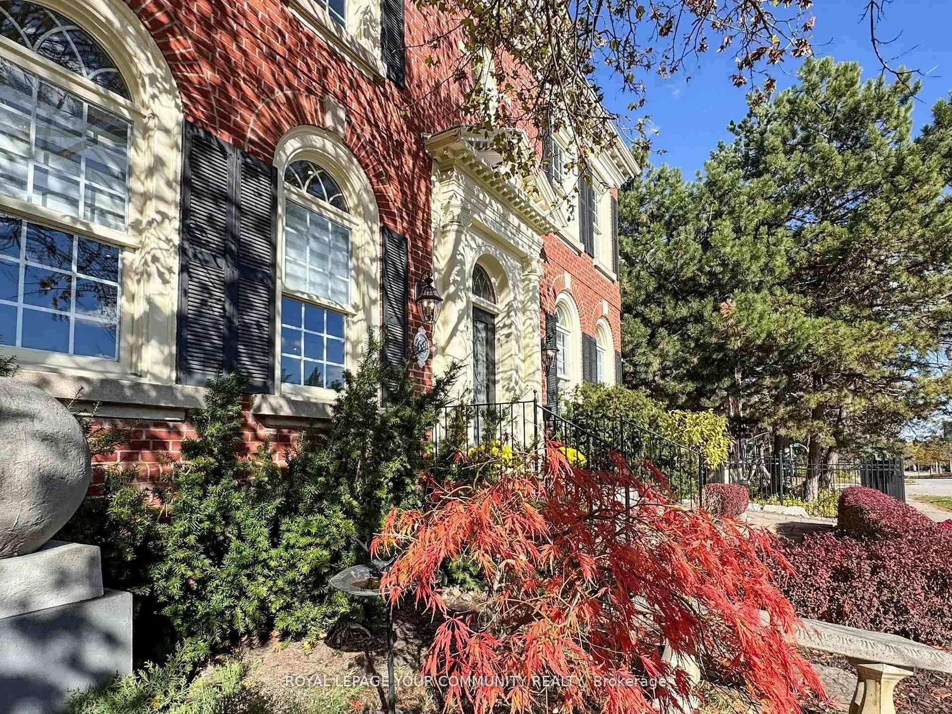 68 Regent Street, Richmond Hill, ON L4C 9C5