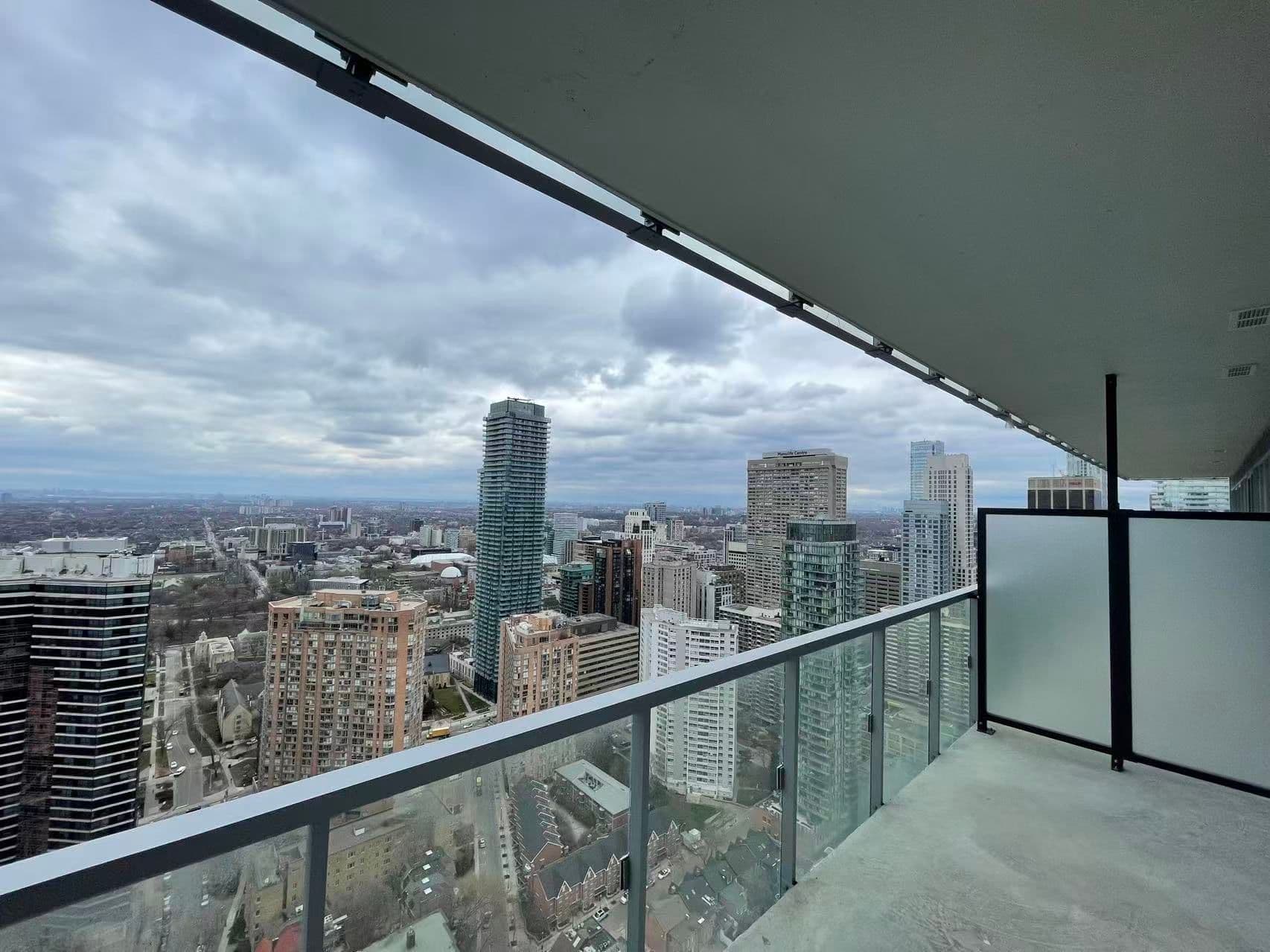 3 Gloucester Street 4606, Toronto C08, ON M4Y 0C6