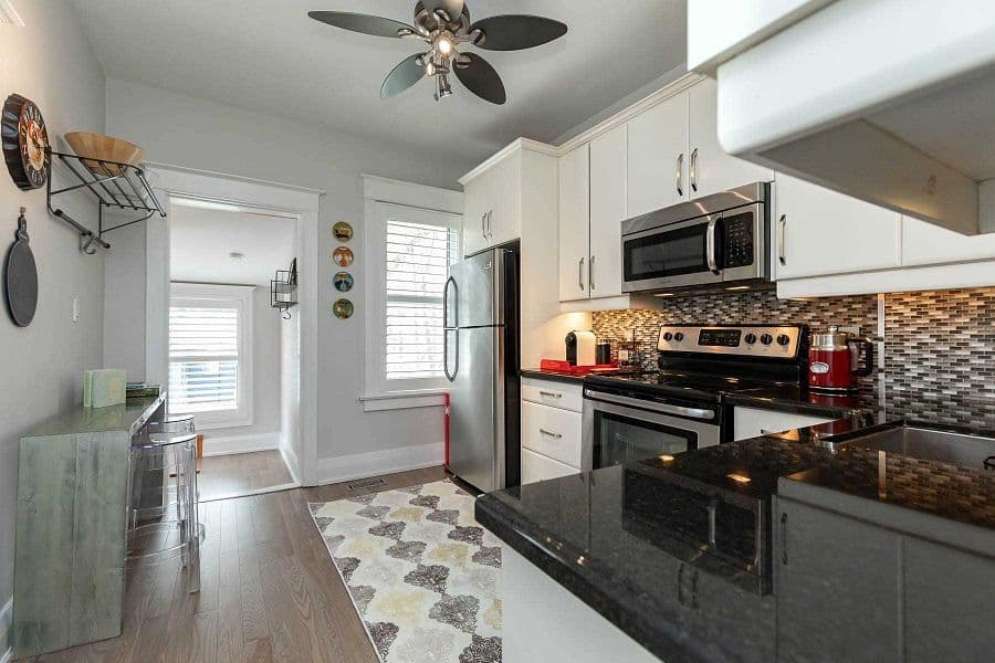 639 Mortimer Avenue, Toronto E03, ON M4C 2J9