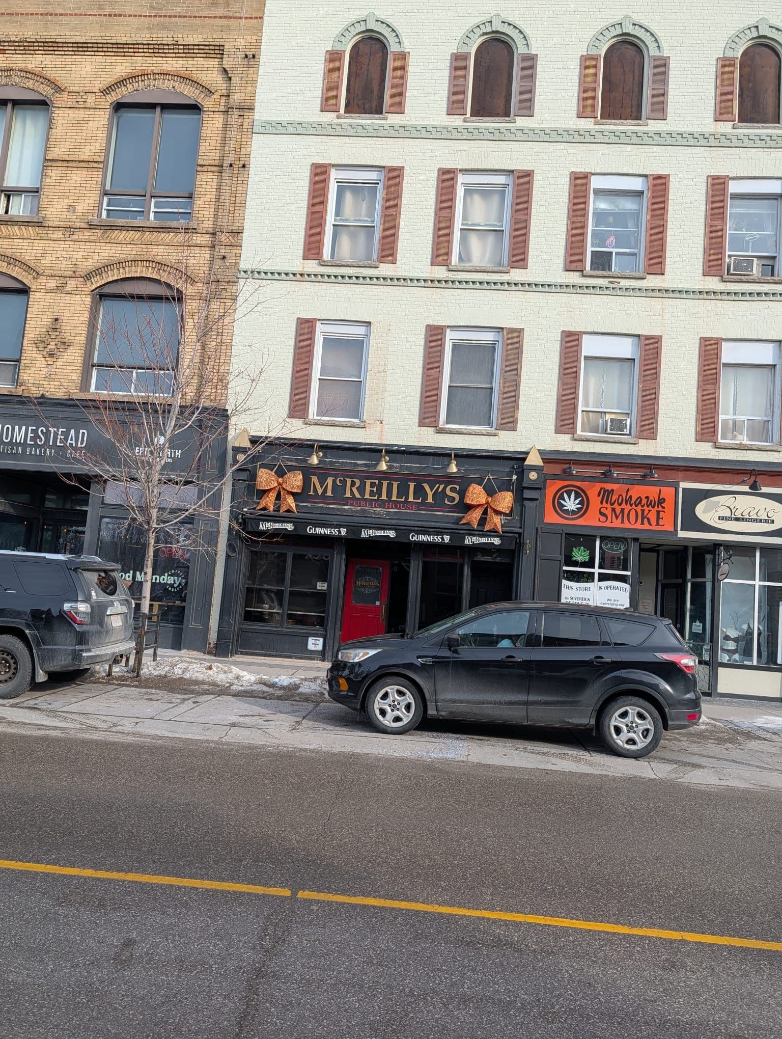 82 Dunlop Street E Main, Barrie, ON L4M 1A4