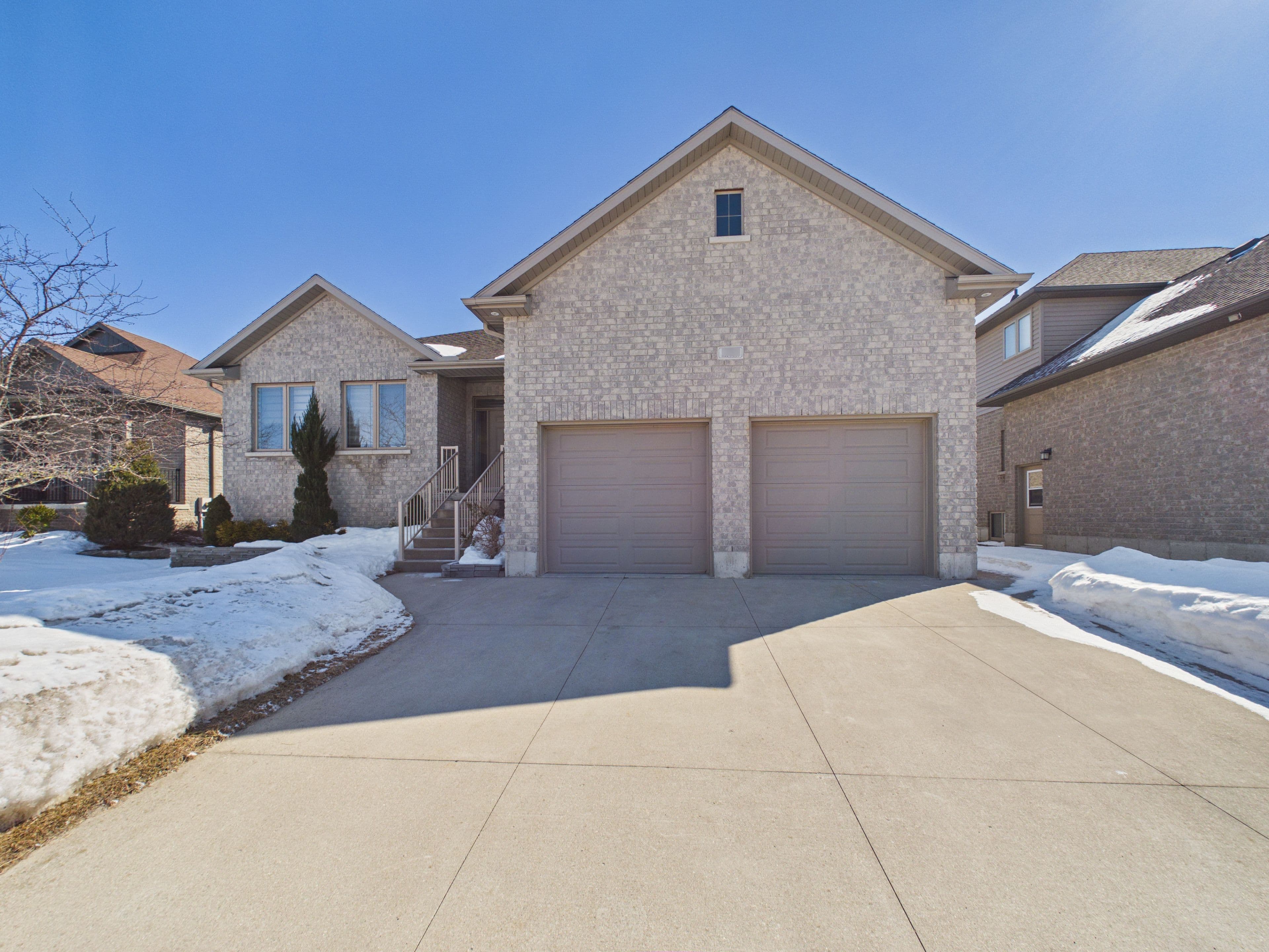 231 Park Street, Kincardine, ON N2Z 0A5