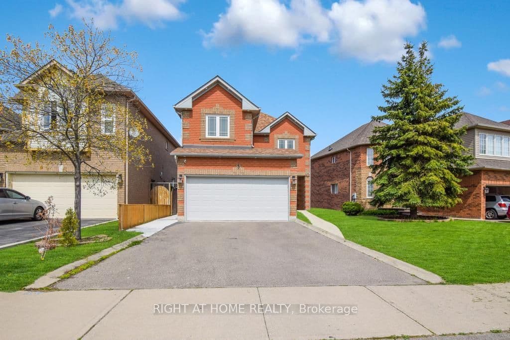 5 Creekwood Drive, Brampton, ON L7A 1G6