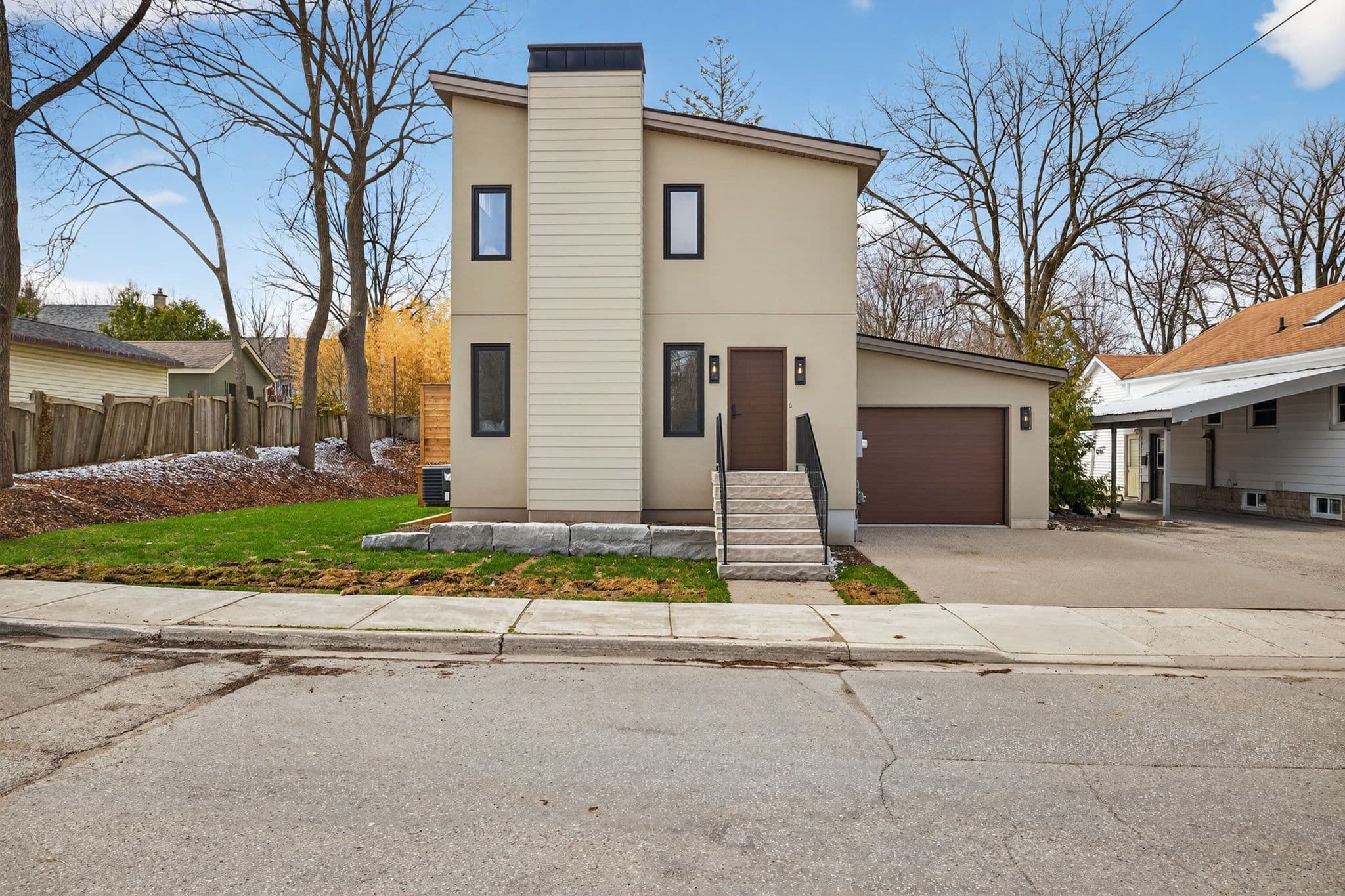 14 Lundy Lane, London South, ON N6C 3G5