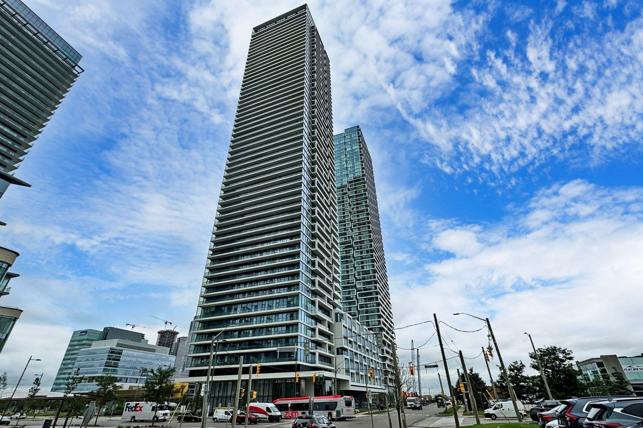 950 Portage Parkway 1910, Vaughan, ON L4K 0J7