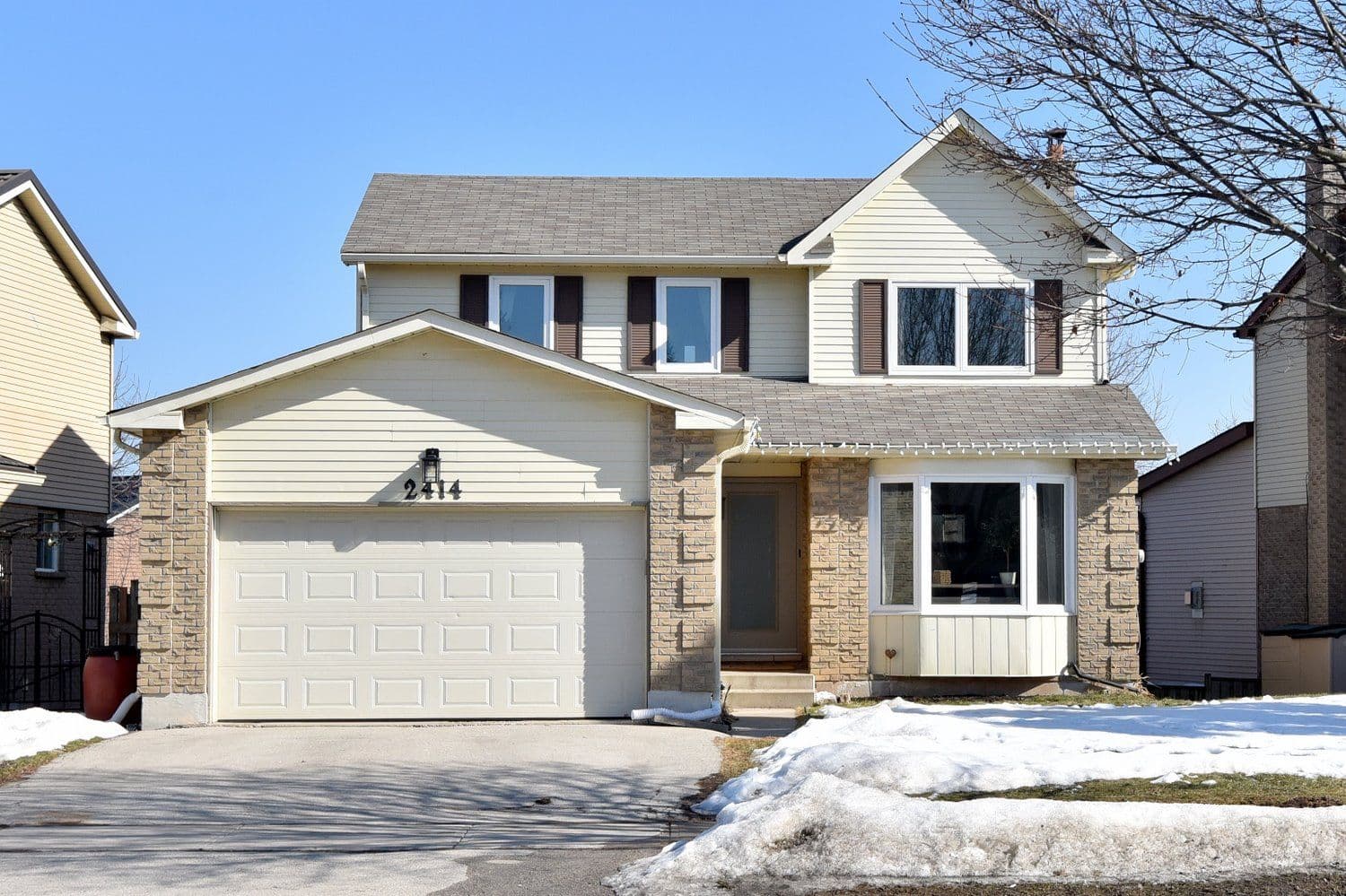 2414 Coventry Way, Burlington, ON L7P 4M4
