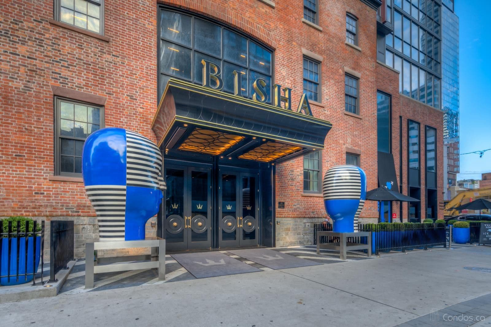 88 Blue Jays Way 2010, Toronto C01, ON M5V 0L7