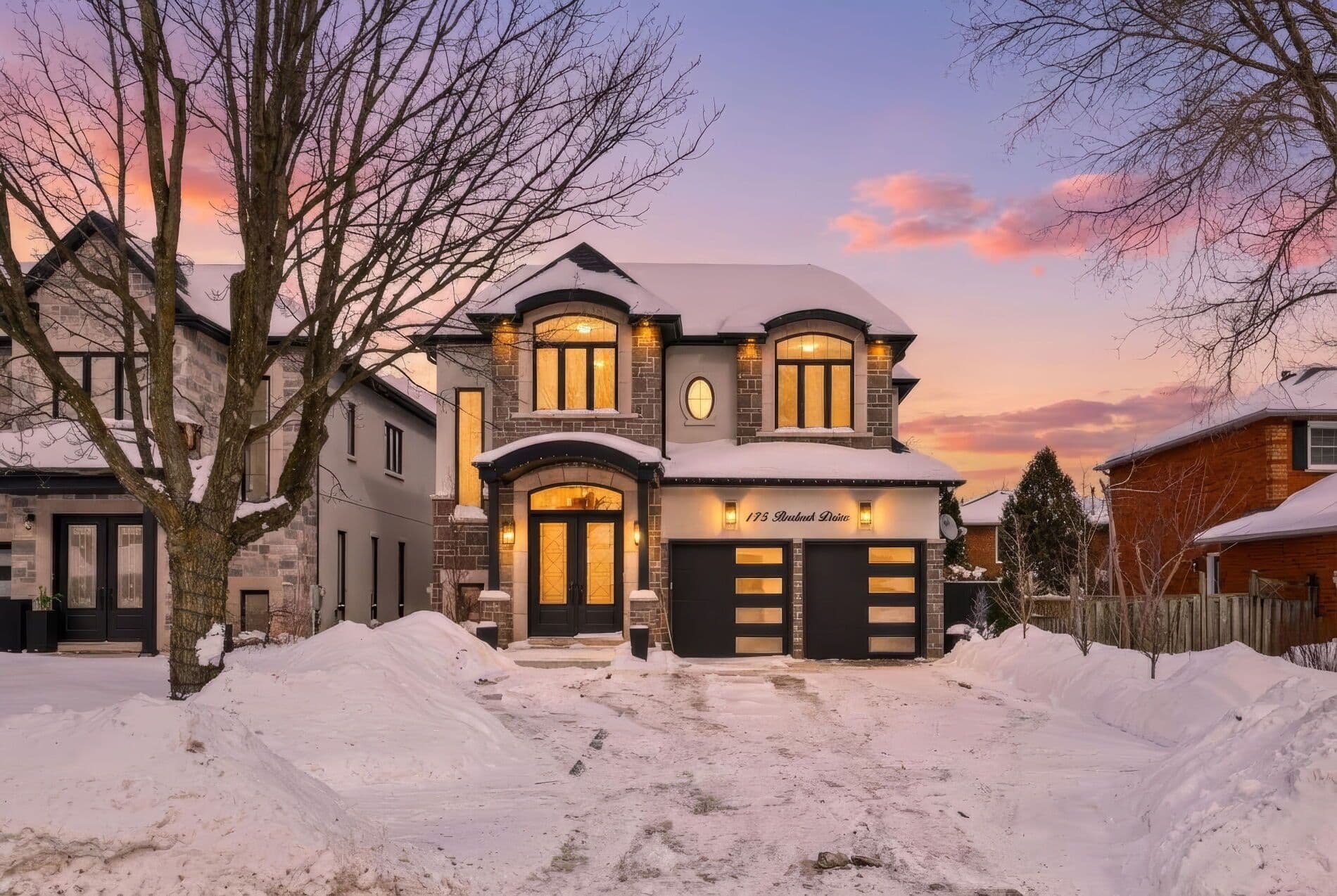 175 Burloak Drive W, Oakville, ON L6L 6E6