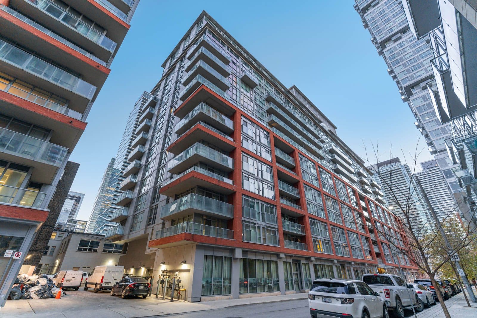 21 Nelson Street 718, Toronto C01, ON M5V 3H9