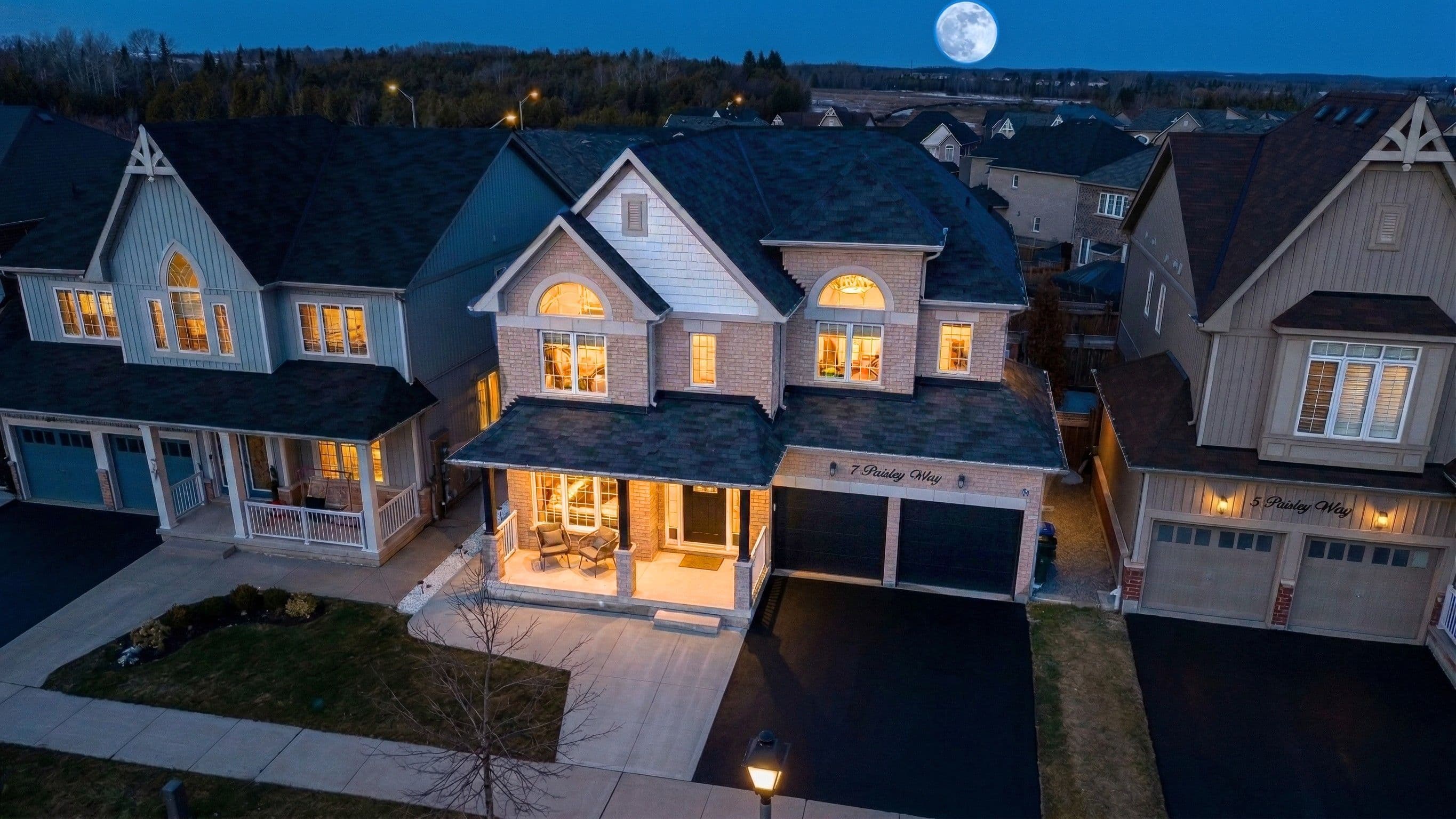 7 Paisley Way, Orangeville, ON L9W 6Z5