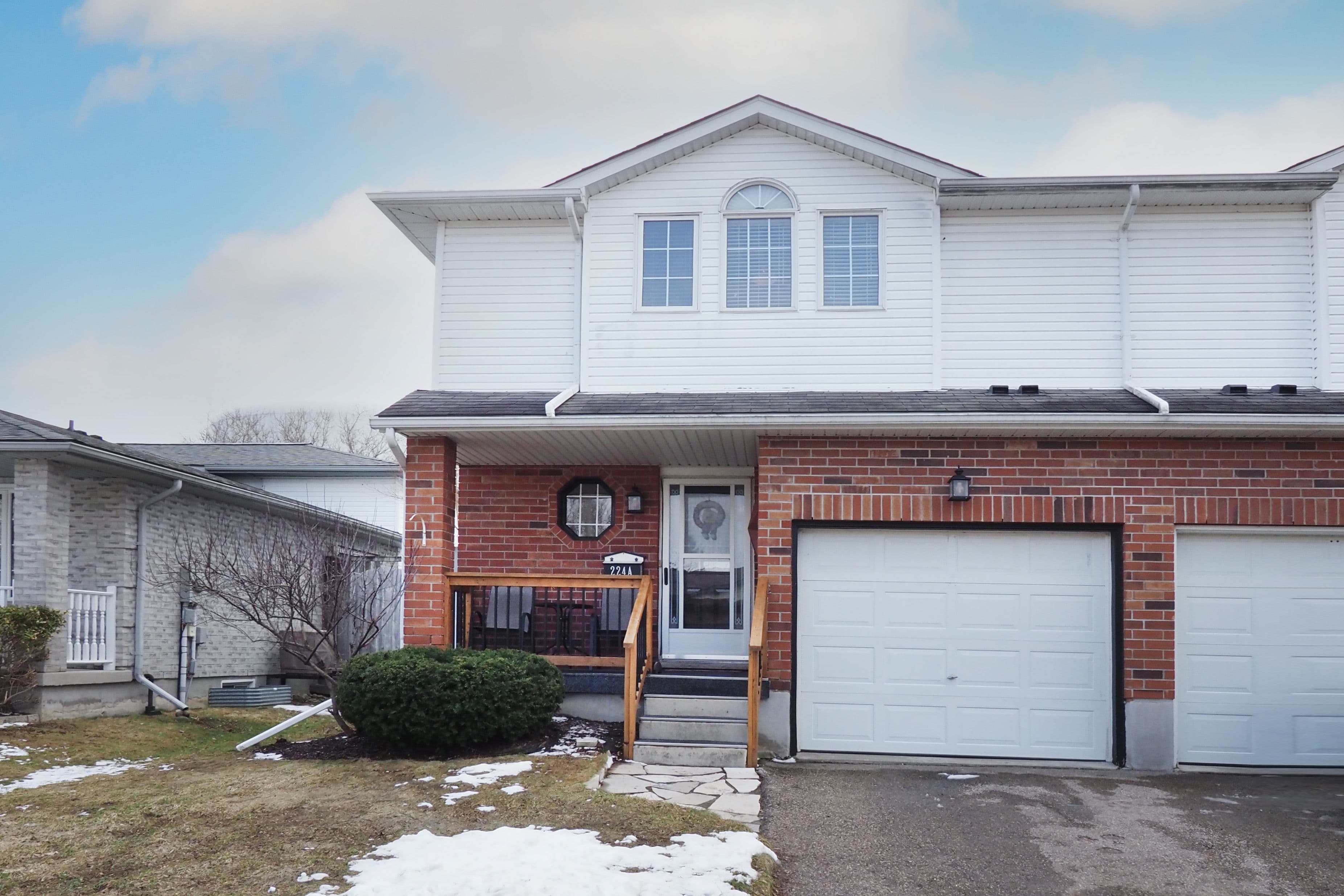 224 Inverhuron Crescent A, Waterloo, ON N2V 2H7