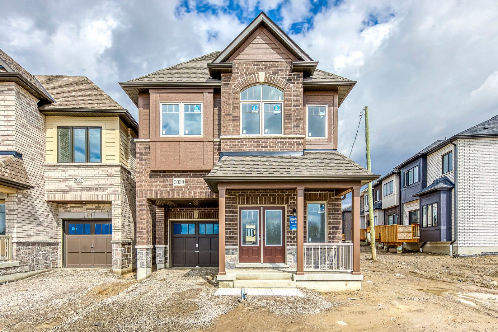 3039 Turtlecreek Place, Pickering, ON L1X 0V1