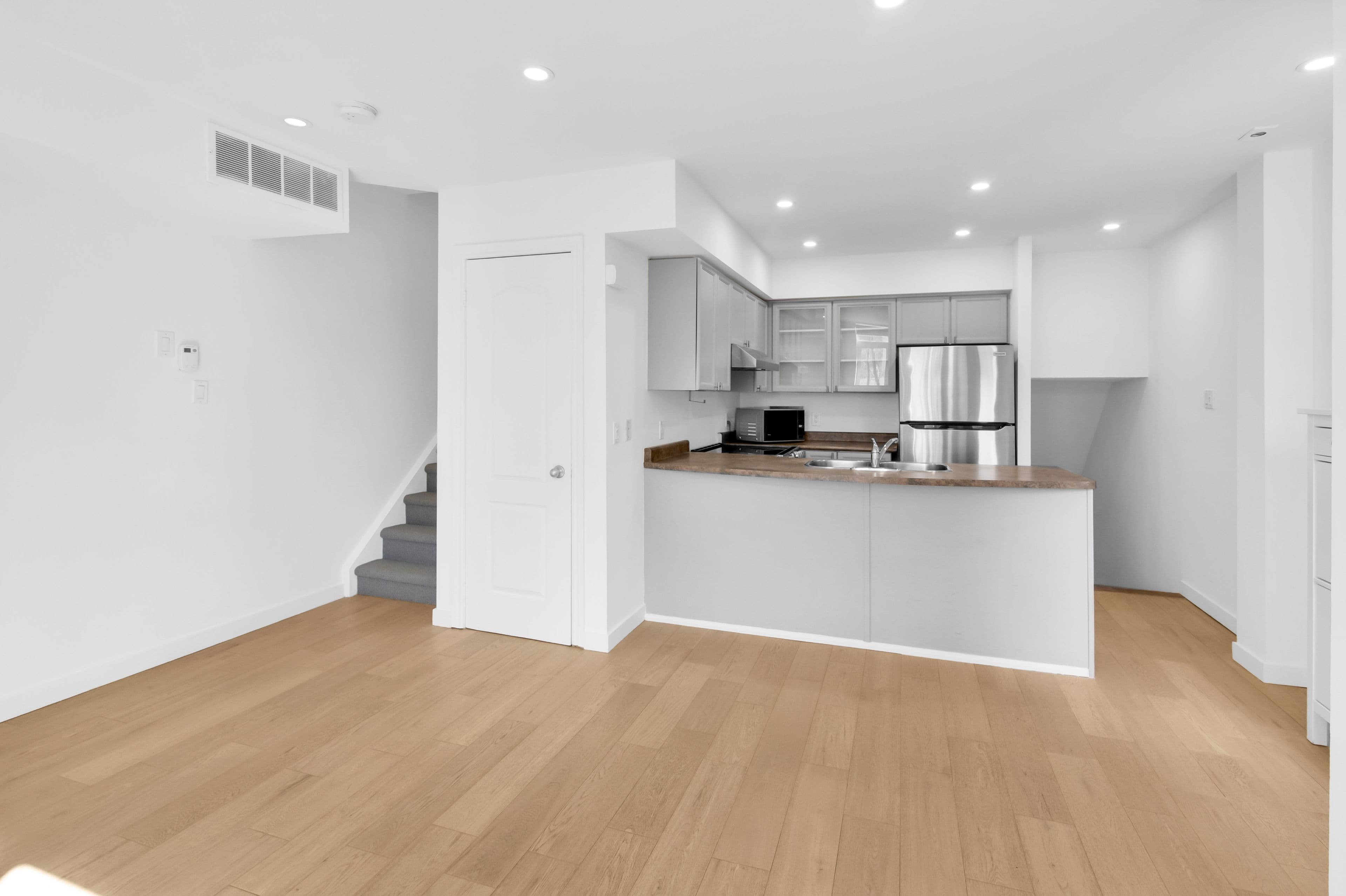 27 Sudbury Street 2706, Toronto C01, ON M6J 3S7