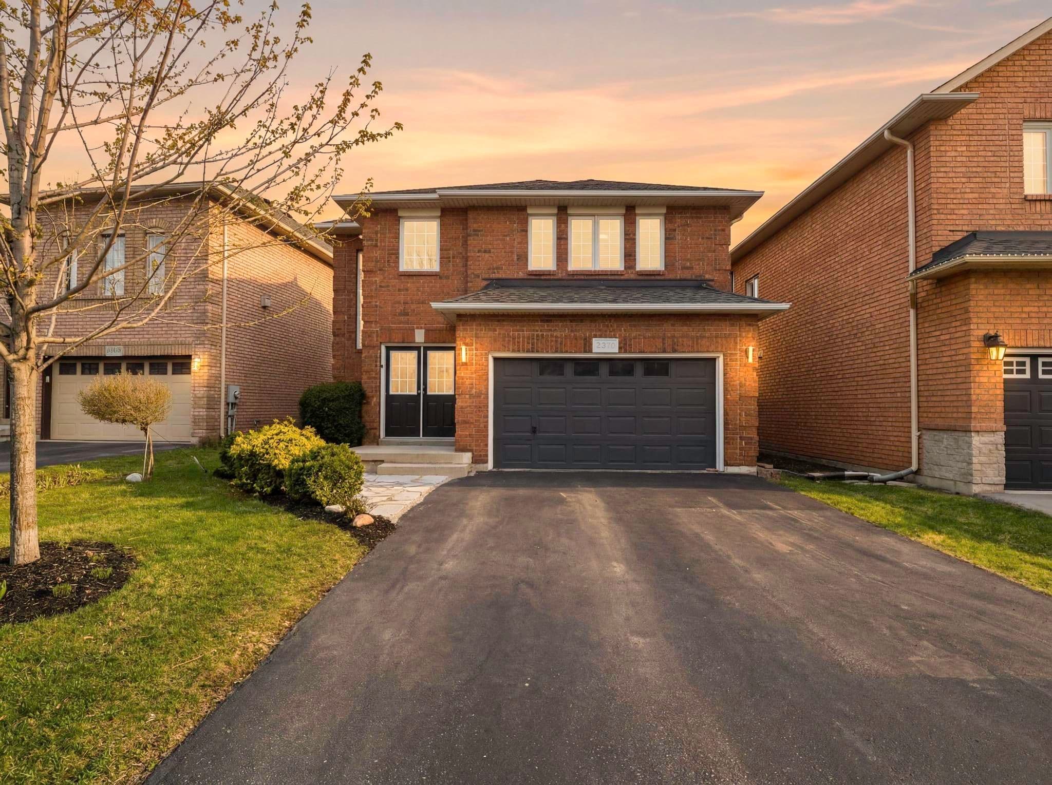 2370 Stillmeadow Road, Oakville, ON L6M 4C8