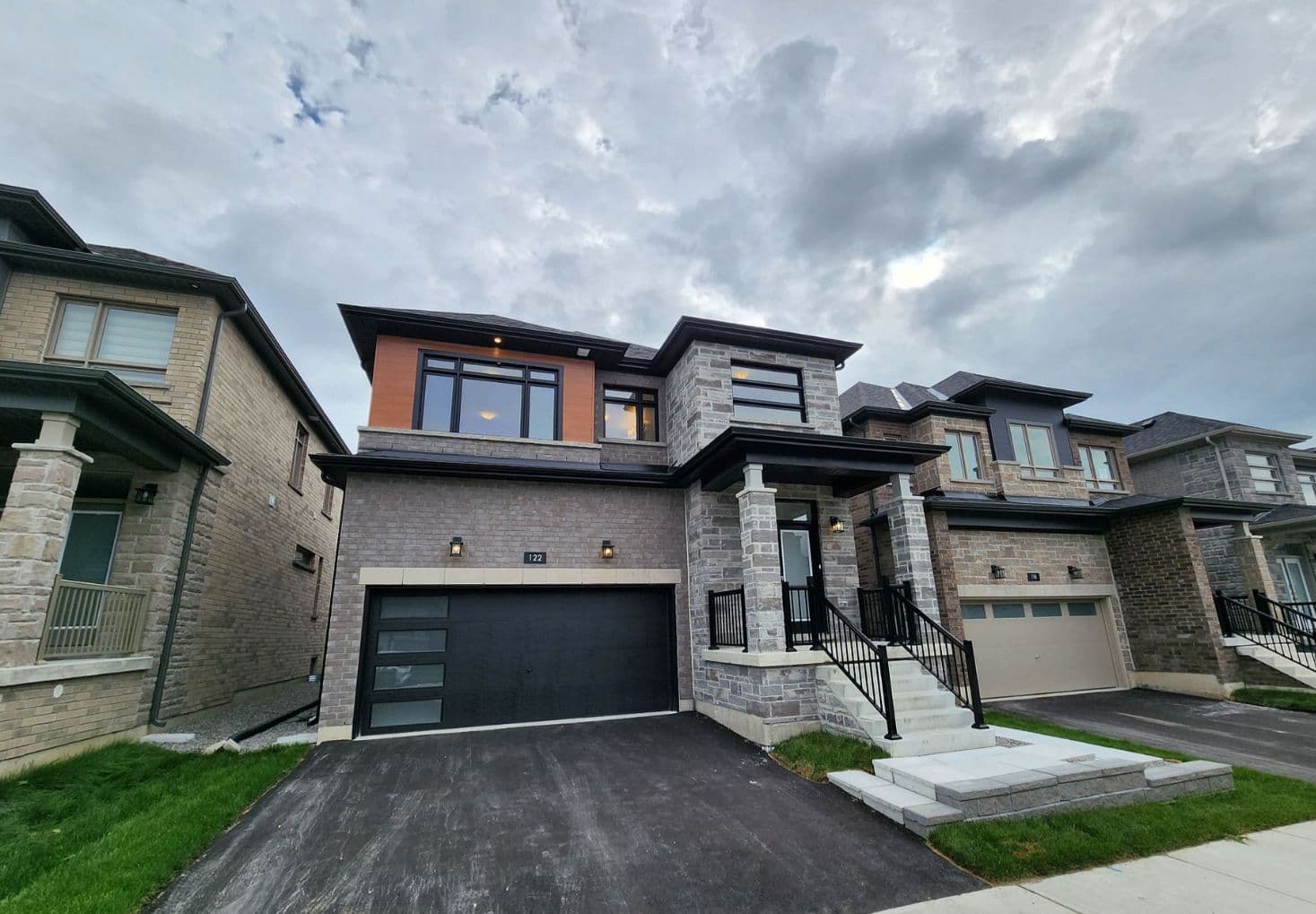 122 Franklin Trail Lower, Barrie, ON L9J 0J2