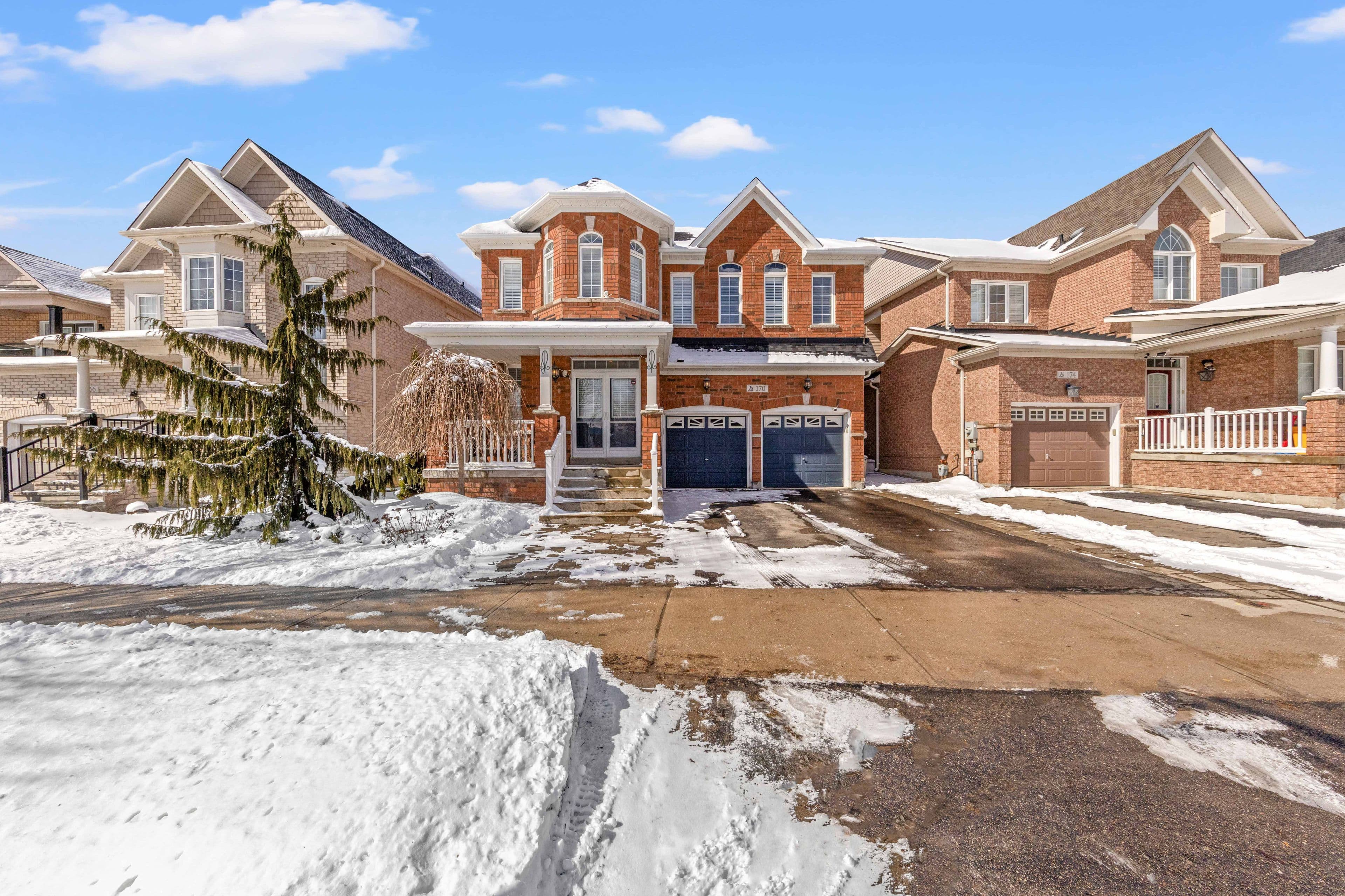 170 West Lawn Crescent, Whitchurch-Stouffville, ON L4A 0B4