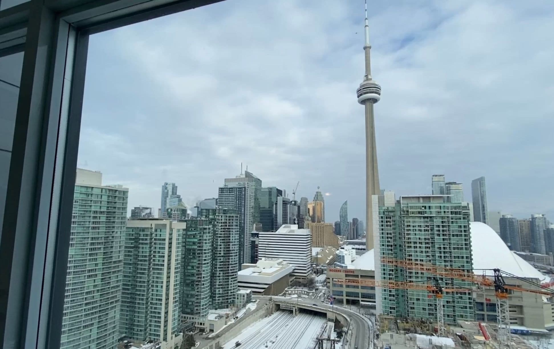 25 Telegram Mews 3203, Toronto C01, ON M5V 3Z1