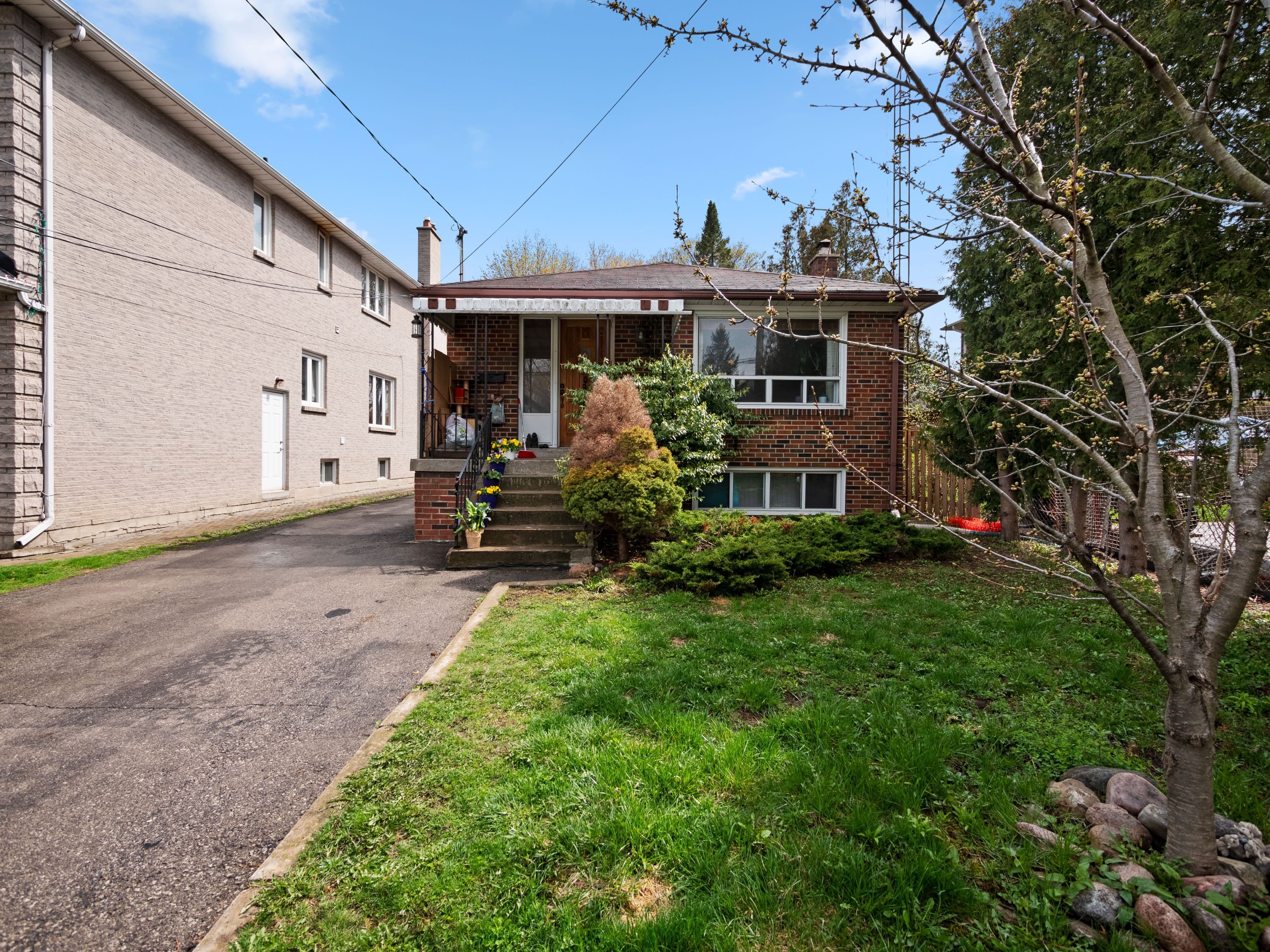 45 Northwood Drive, Toronto C14, ON M2M 2J9