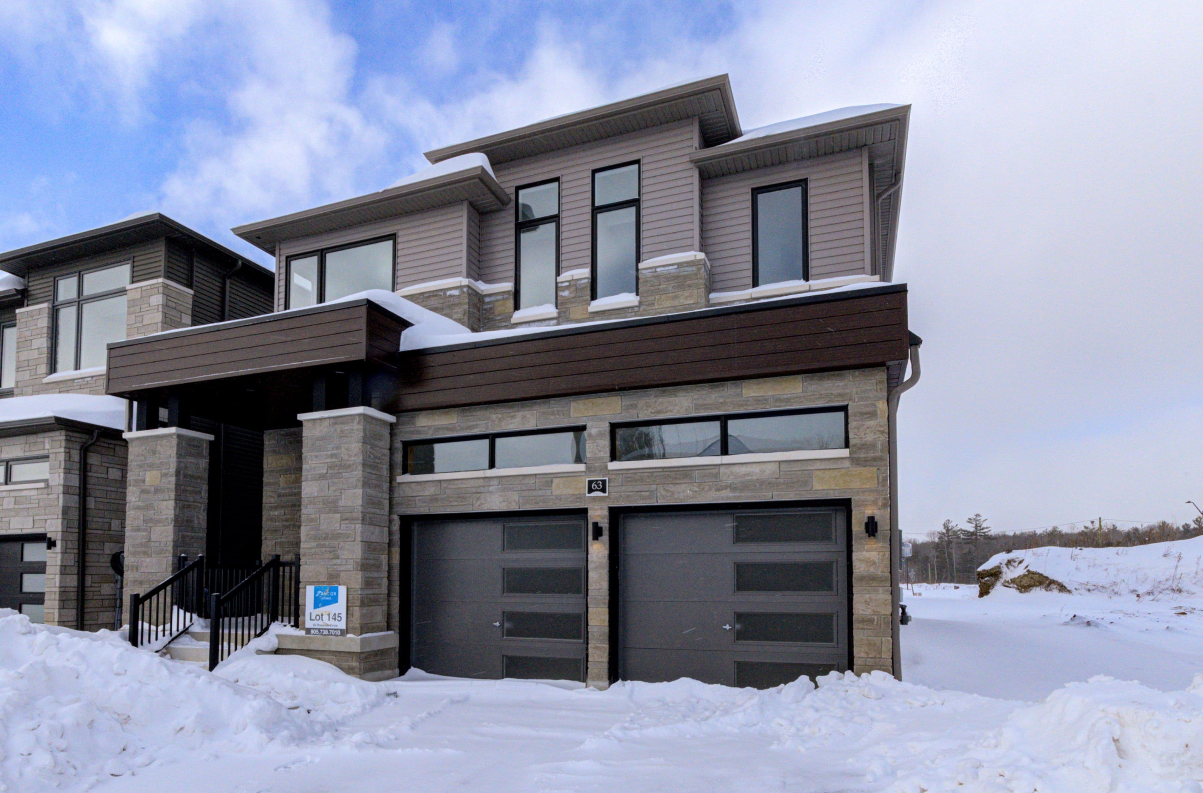 63 Rosanne Circle, Wasaga Beach, ON L9Z 0M8