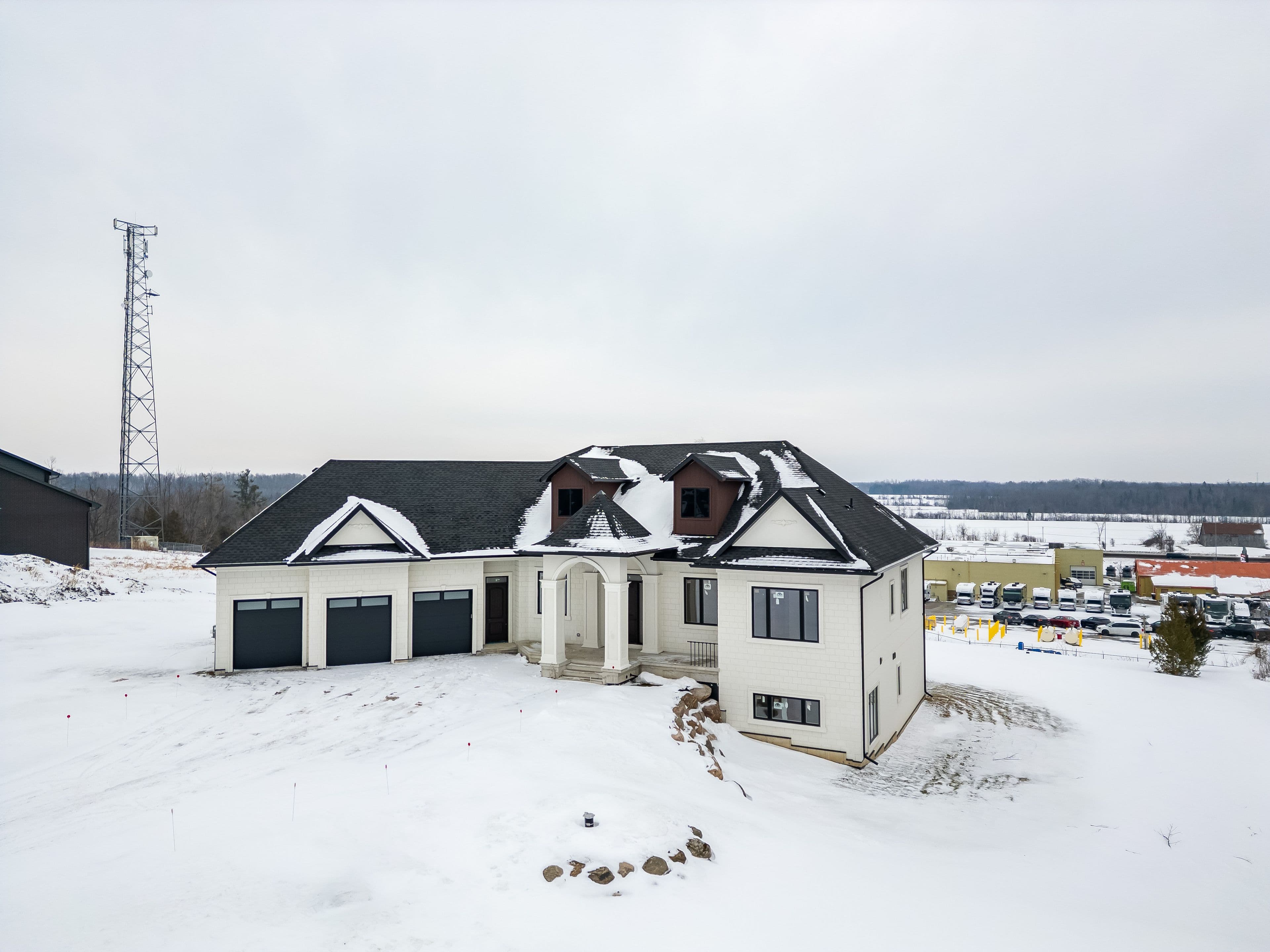 11 Caldwell Drive, Oro-Medonte, ON L0L 2L0