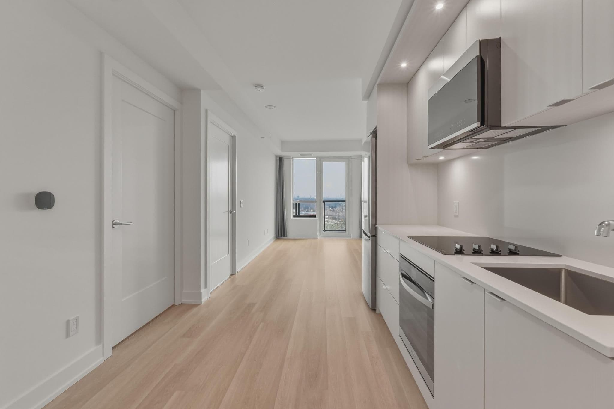 60 Central Park Roadway N/A 1201, Toronto W08, ON M9A 3K1