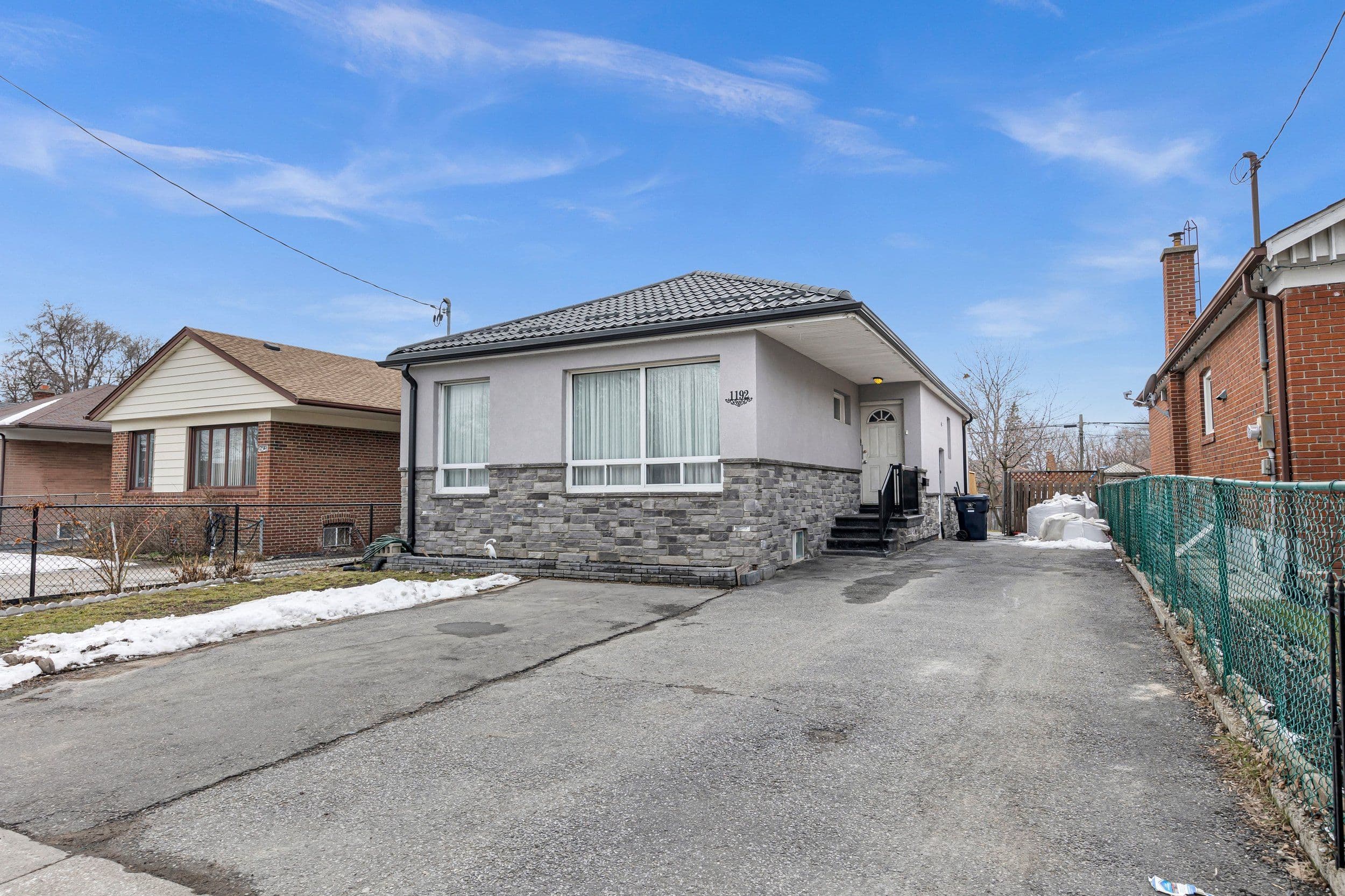 1192 Warden Avenue, Toronto E04, ON M1R 2R1