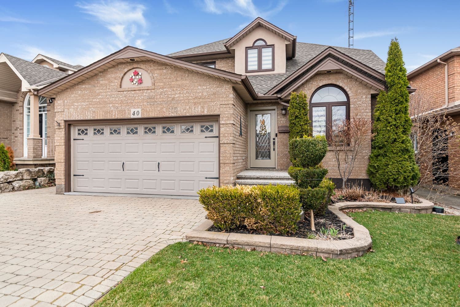 40 Artistic Boulevard, Hamilton, ON L8T 4Z9