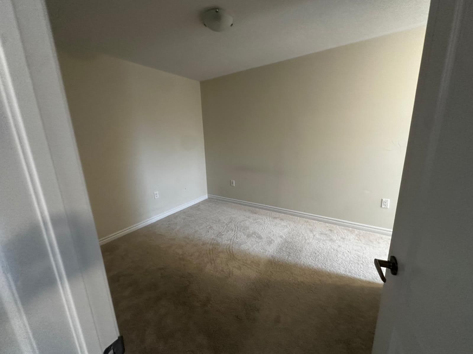 2067 Prestonvale Road, Clarington, ON L1E 0G9