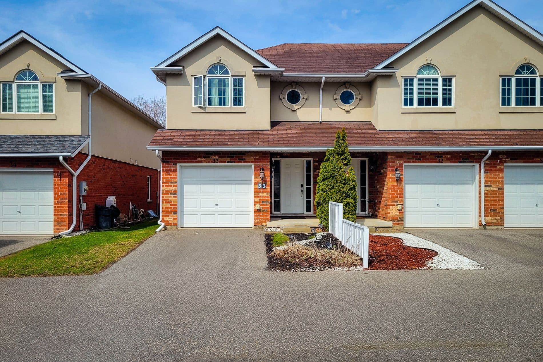 20 McConkey Crescent 33, Brantford, ON N3S 0B9