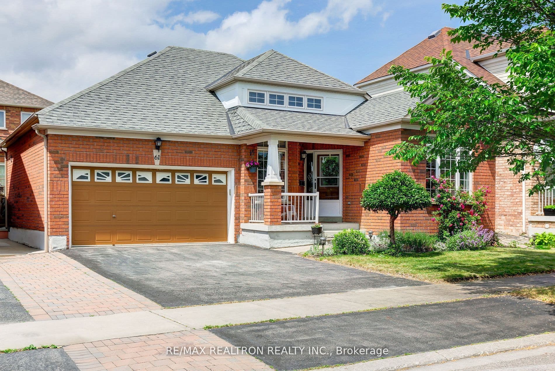 61 Manorwood Drive, Markham, ON L6C 2S2