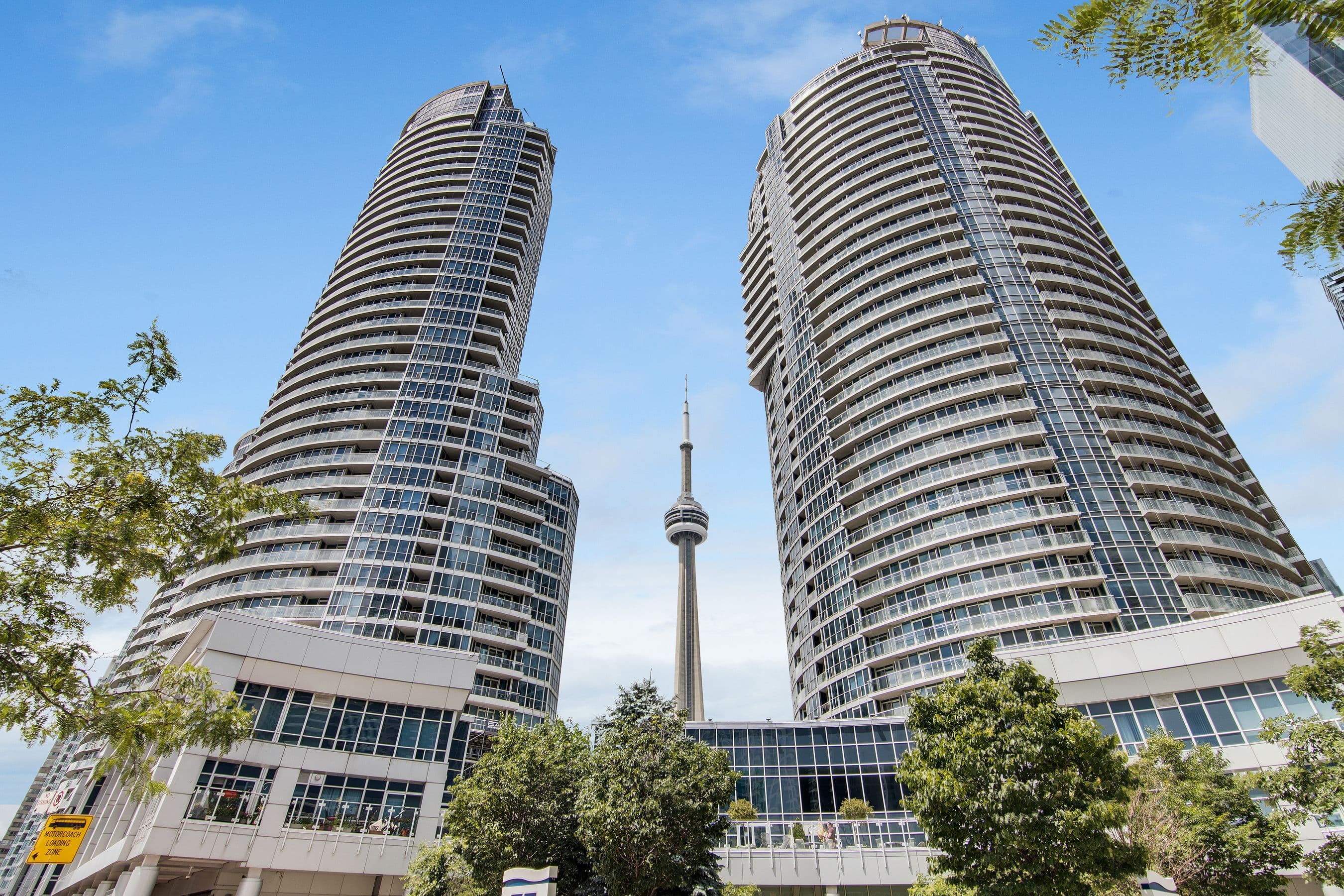 8 York Street 3009, Toronto C01, ON M5J 2Y2