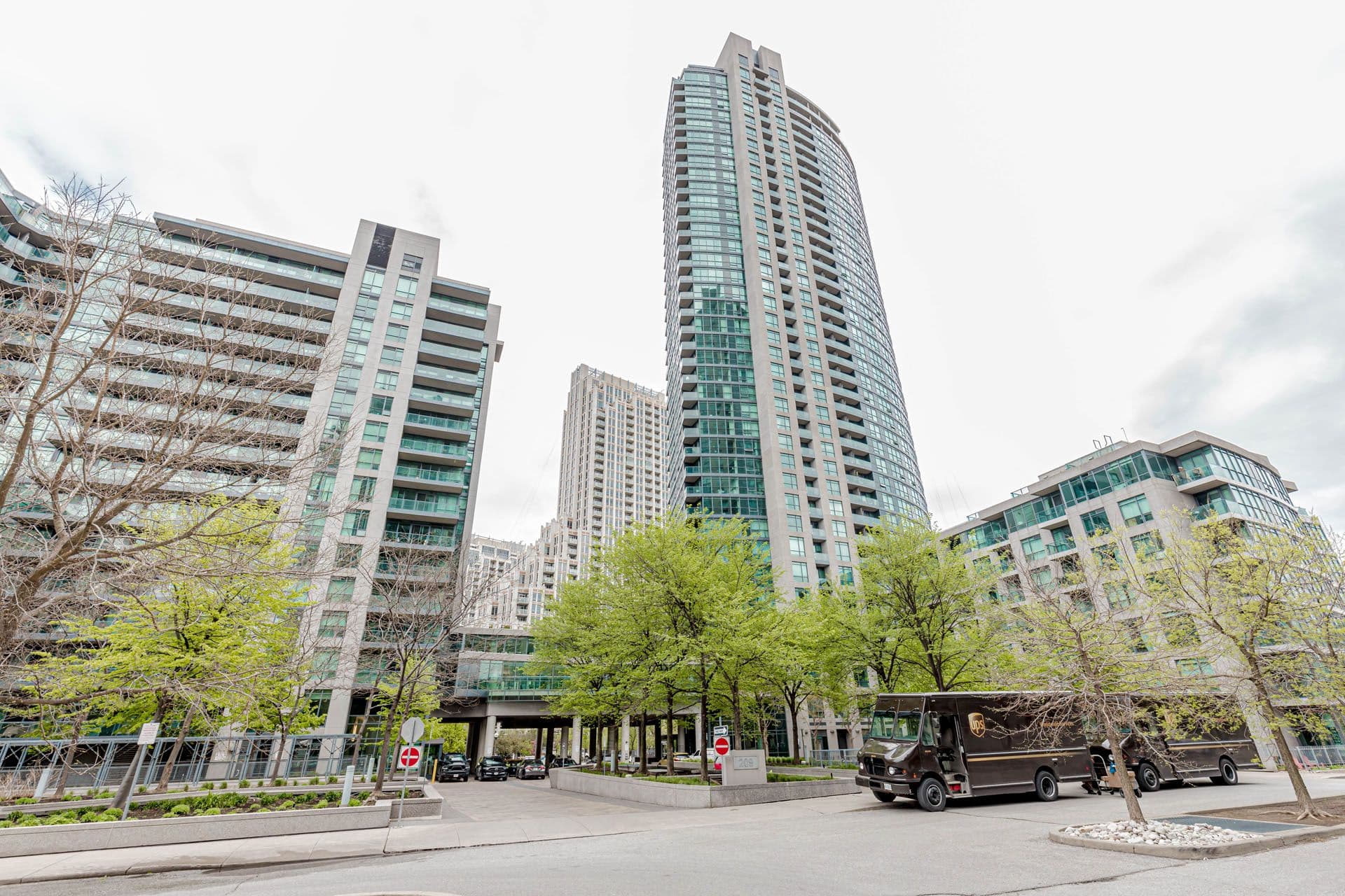 215 Fort York Boulevard 1611, Toronto C01, ON M5V 4A2