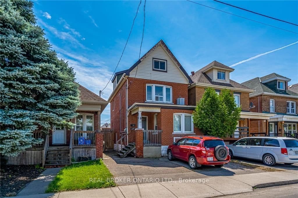 42 Balsam Avenue, Hamilton, ON L8L 6Y3