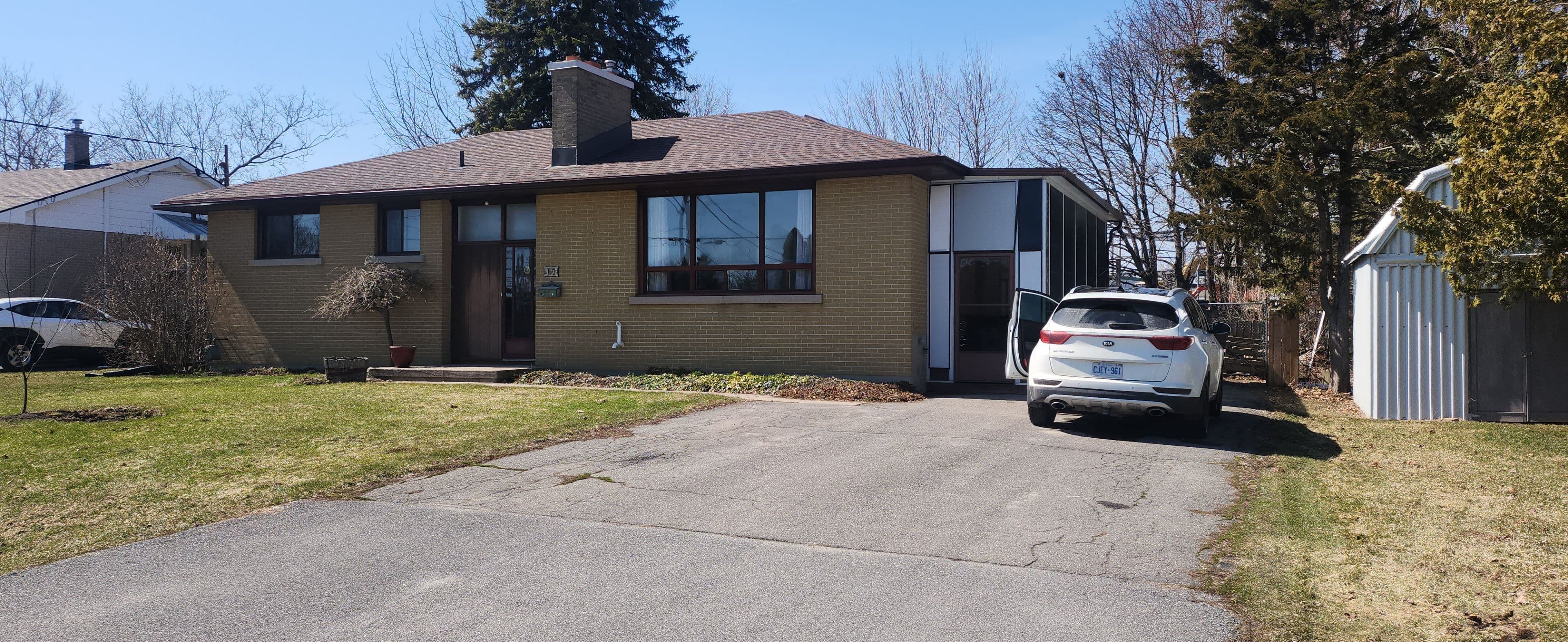 12 Wedgewood Road, Loyalist, ON K7N 1C9