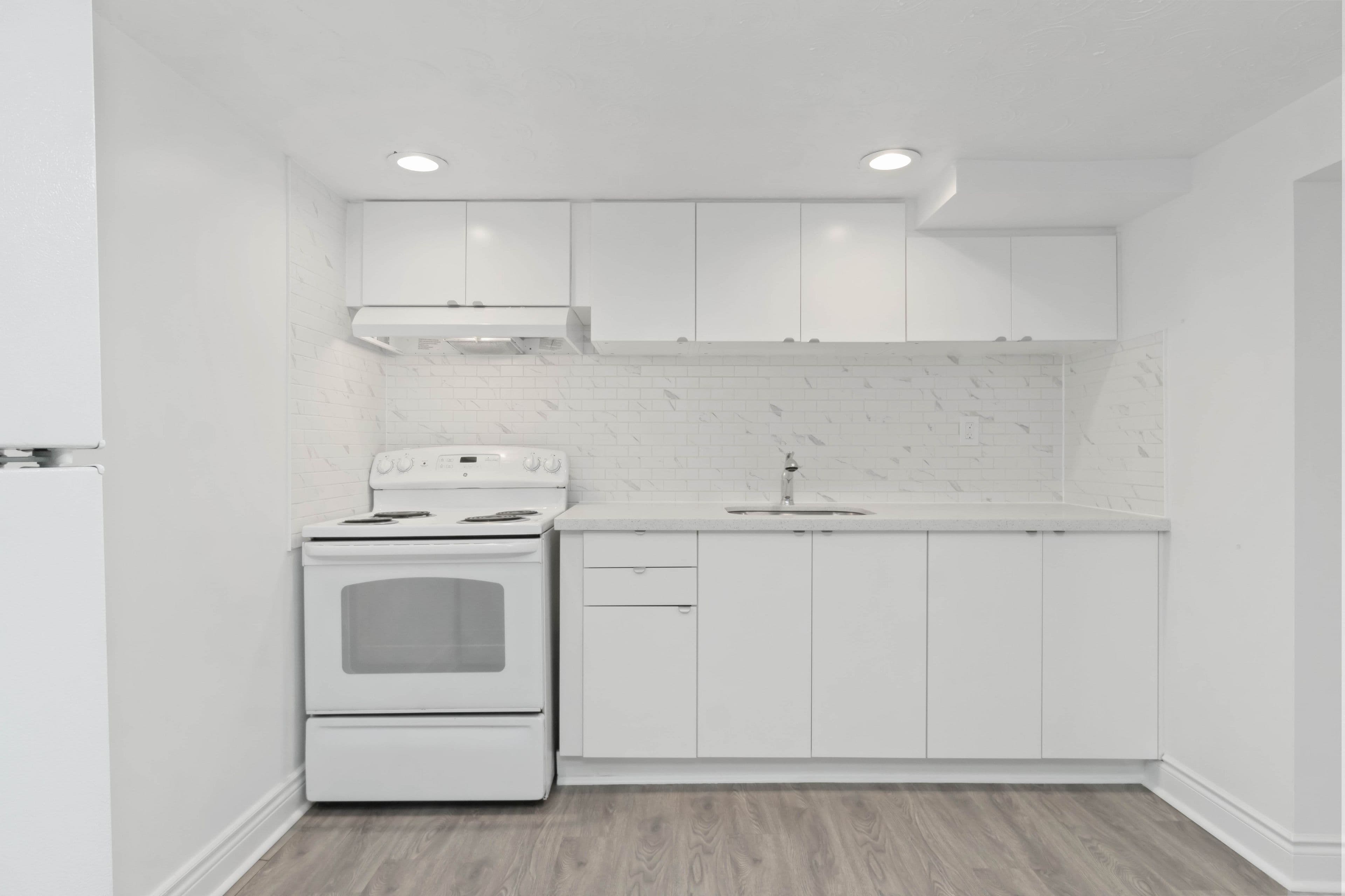 10 Compton Drive Bsmt, Toronto E04, ON M1R 4A6