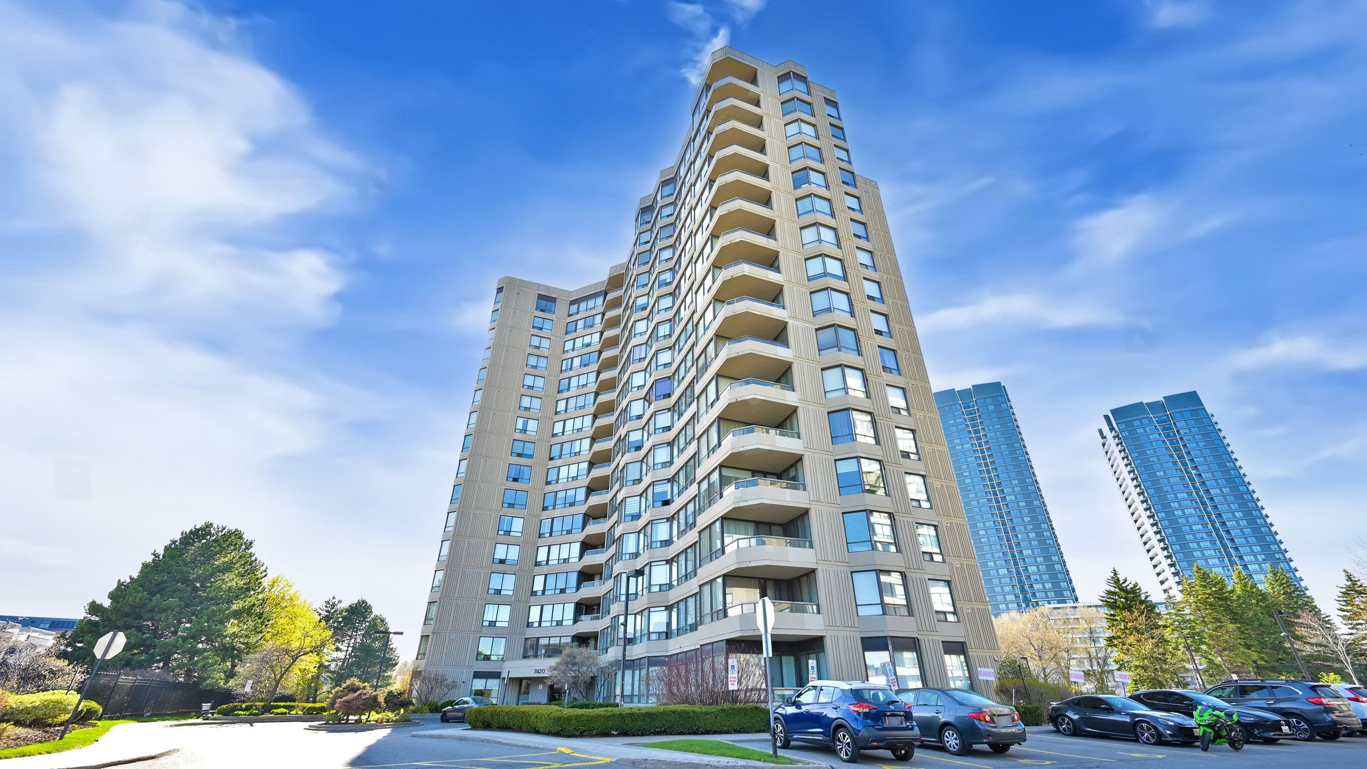 7420 Bathurst Street 805, Vaughan, ON L4J 6X4